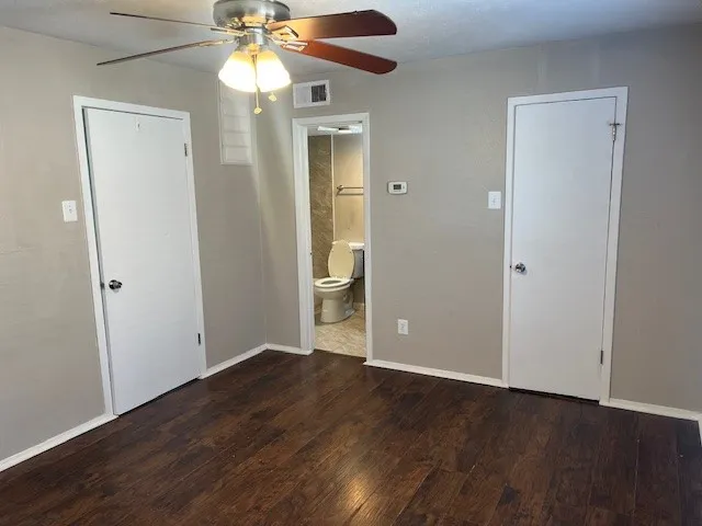 Apartment For Rent in Dallas County , 2821 Reagan Street 202, Dallas, Texas 75219, 1 Bedroom, 1 Bathroom, Garage spaces, 550 Sqft, built in 1972, Preowned, Price $1,000, mls#21216513, Real Estate Agent in Dallas, Homes For Rent in Dallas county, Homes For Rent in Dallas, Realtor in Dallas Texas, Real Estate Brokerage Independent Realty Texas, Luminita Cordes Realtor