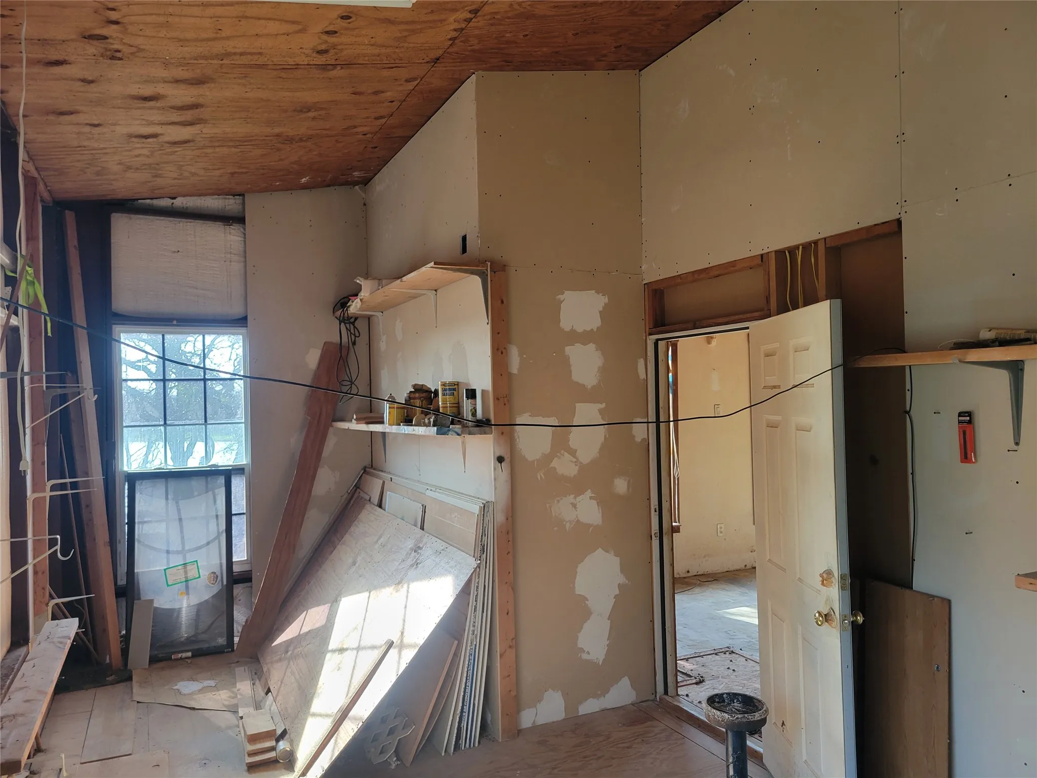 Single Family Residence For Sale in Brown County , 2371 Live Oak Drive, May, Texas 76857, 4 Bedroom, 1 Bathroom, 2 Garage spaces, 4,000 Sqft, built in 2003, mls#21195737, Real Estate Agent in May, Homes For Sale in Brown county, Homes For Sale in May, Realtor in May Texas, Real Estate Brokerage Independent Realty Texas, Luminita Cordes Realtor