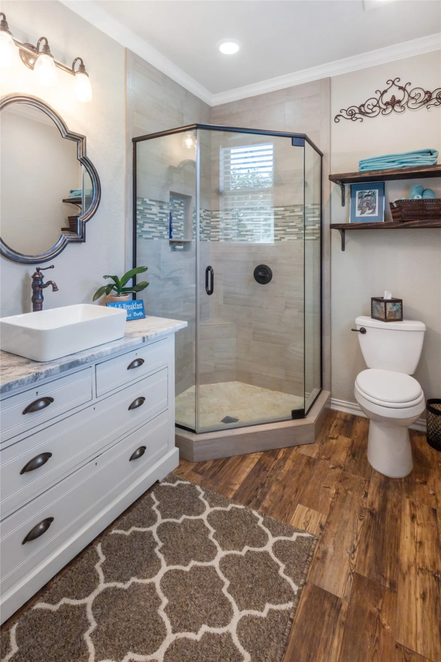 Single Family Residence For Sale in Smith County , 12065 Jazmin Circle, Flint, Texas 75762, 4 Bedrooms, 4 Bathrooms, 2 Garage spaces, 3,454 Sqft, built in 2014, Preowned, Price $795,000, mls#21209469, Real Estate Agent in Flint, Homes For Sale in Smith county, Homes For Sale in Flint, Realtor in Flint Texas, Real Estate Brokerage Independent Realty Texas, Luminita Cordes Realtor