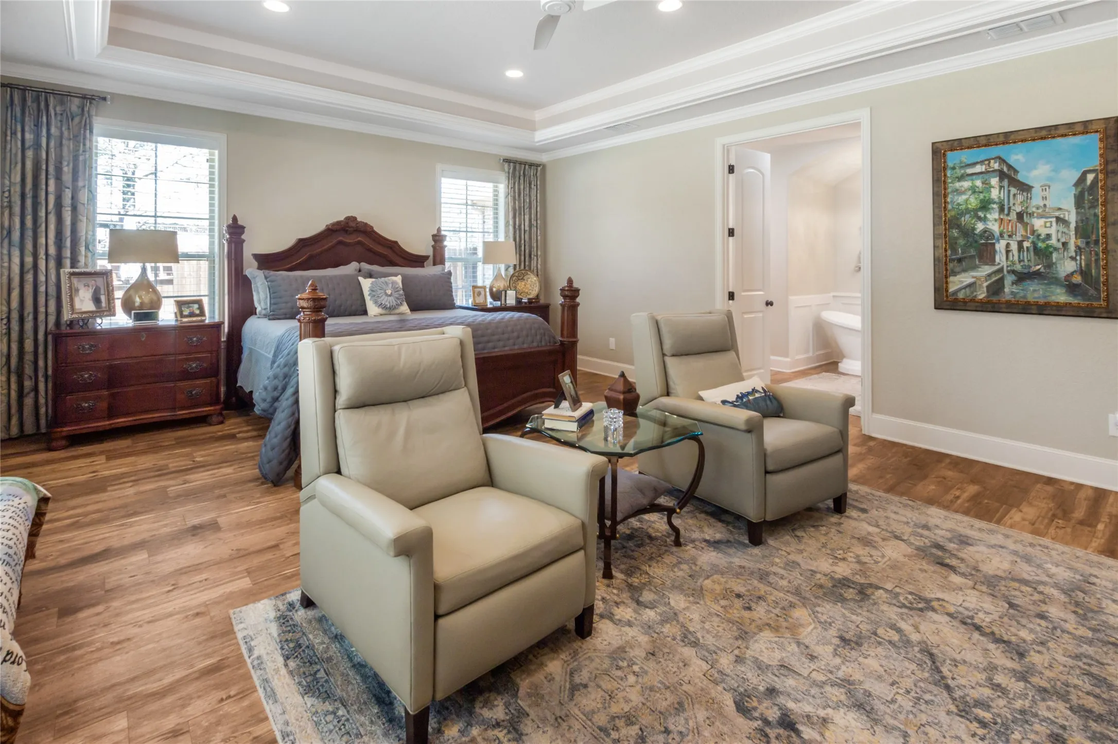 Single Family Residence For Sale in Smith County , 12065 Jazmin Circle, Flint, Texas 75762, 4 Bedrooms, 4 Bathrooms, 2 Garage spaces, 3,454 Sqft, built in 2014, Preowned, Price $795,000, mls#21209469, Real Estate Agent in Flint, Homes For Sale in Smith county, Homes For Sale in Flint, Realtor in Flint Texas, Real Estate Brokerage Independent Realty Texas, Luminita Cordes Realtor