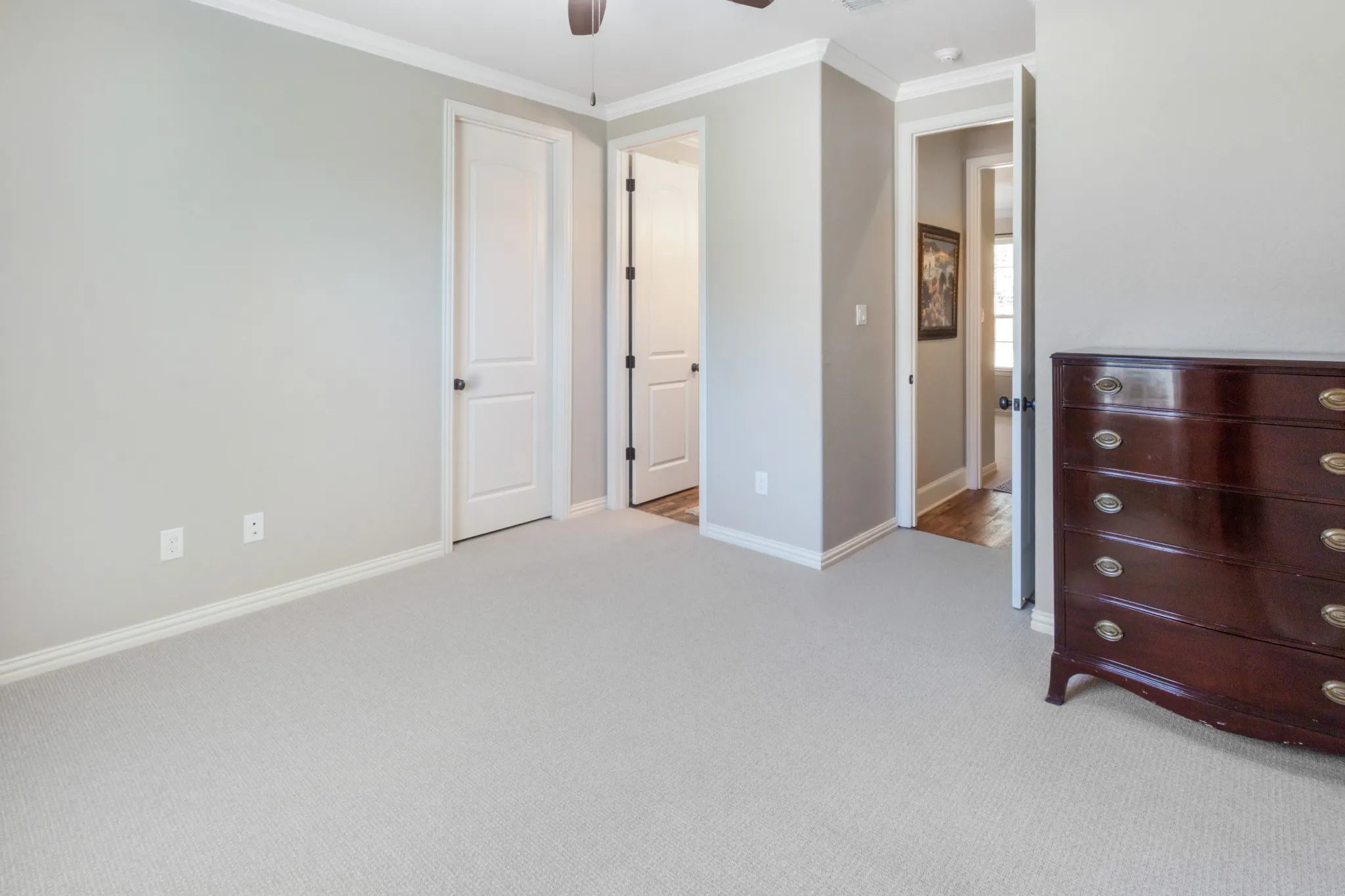 Single Family Residence For Sale in Smith County , 12065 Jazmin Circle, Flint, Texas 75762, 4 Bedrooms, 4 Bathrooms, 2 Garage spaces, 3,454 Sqft, built in 2014, Preowned, Price $795,000, mls#21209469, Real Estate Agent in Flint, Homes For Sale in Smith county, Homes For Sale in Flint, Realtor in Flint Texas, Real Estate Brokerage Independent Realty Texas, Luminita Cordes Realtor