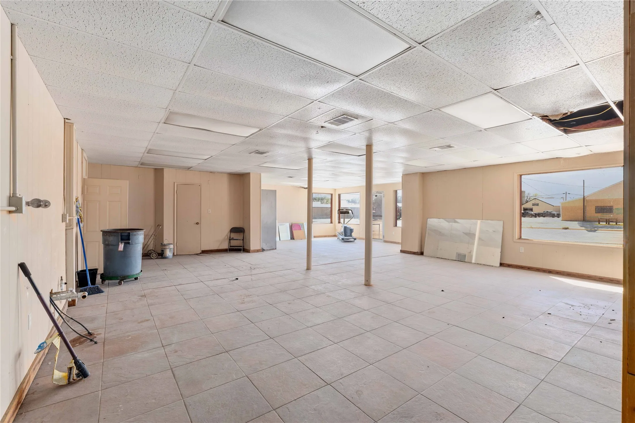 Retail For Sale in Comanche County , 409 N Texas Street, De Leon, Texas 76444, 0, 0, Garage spaces, 0 Sqft, built in 1945, Preowned, mls#21216652, Real Estate Agent in De Leon, Homes For Sale in Comanche county, Homes For Sale in De Leon, Realtor in De Leon Texas, Real Estate Brokerage Independent Realty Texas, Luminita Cordes Realtor