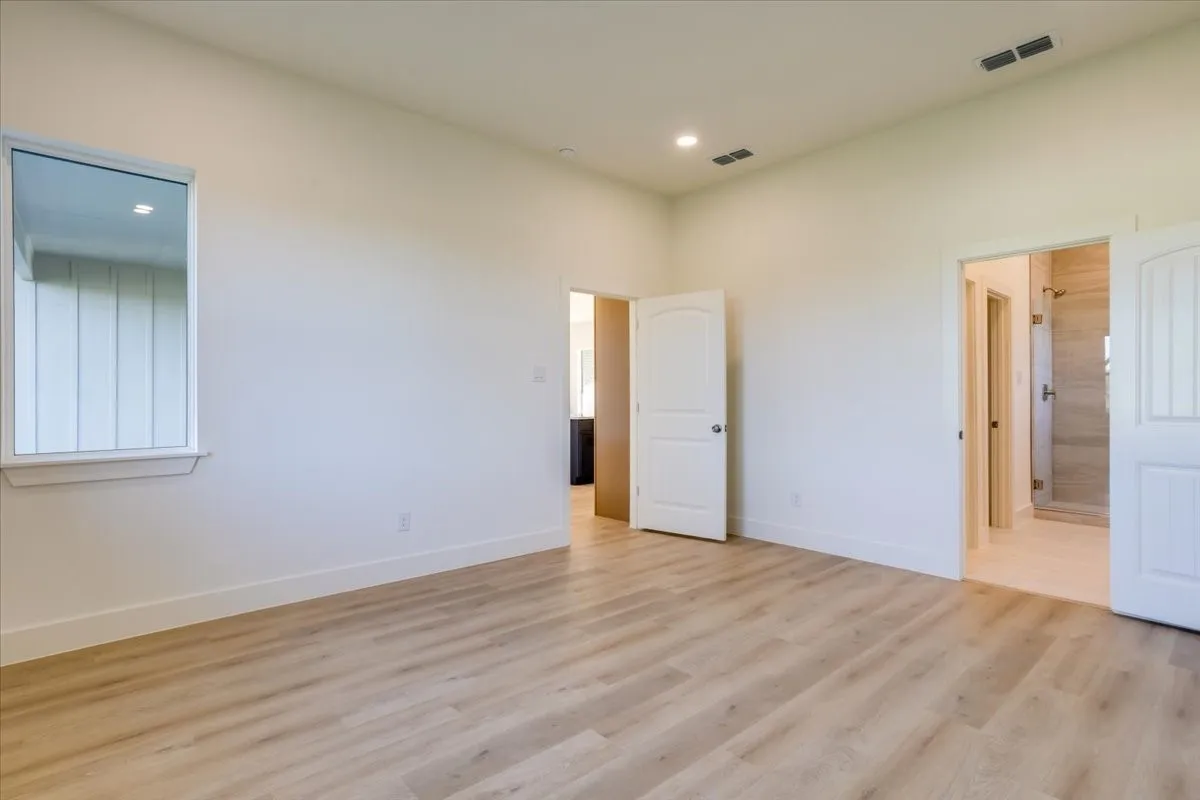 Single Family Residence For Sale in Dallas County , 1507 Elk Creek Road, Dallas, Texas 75253, 5 Bedroom, 4 Bathroom, 2 Garage spaces, 2,445 Sqft, built in 2026, New Construction - Complete, mls#21216050, Real Estate Agent in Dallas, Homes For Sale in Dallas county, Homes For Sale in Dallas, Realtor in Dallas Texas, Real Estate Brokerage Independent Realty Texas, Luminita Cordes Realtor