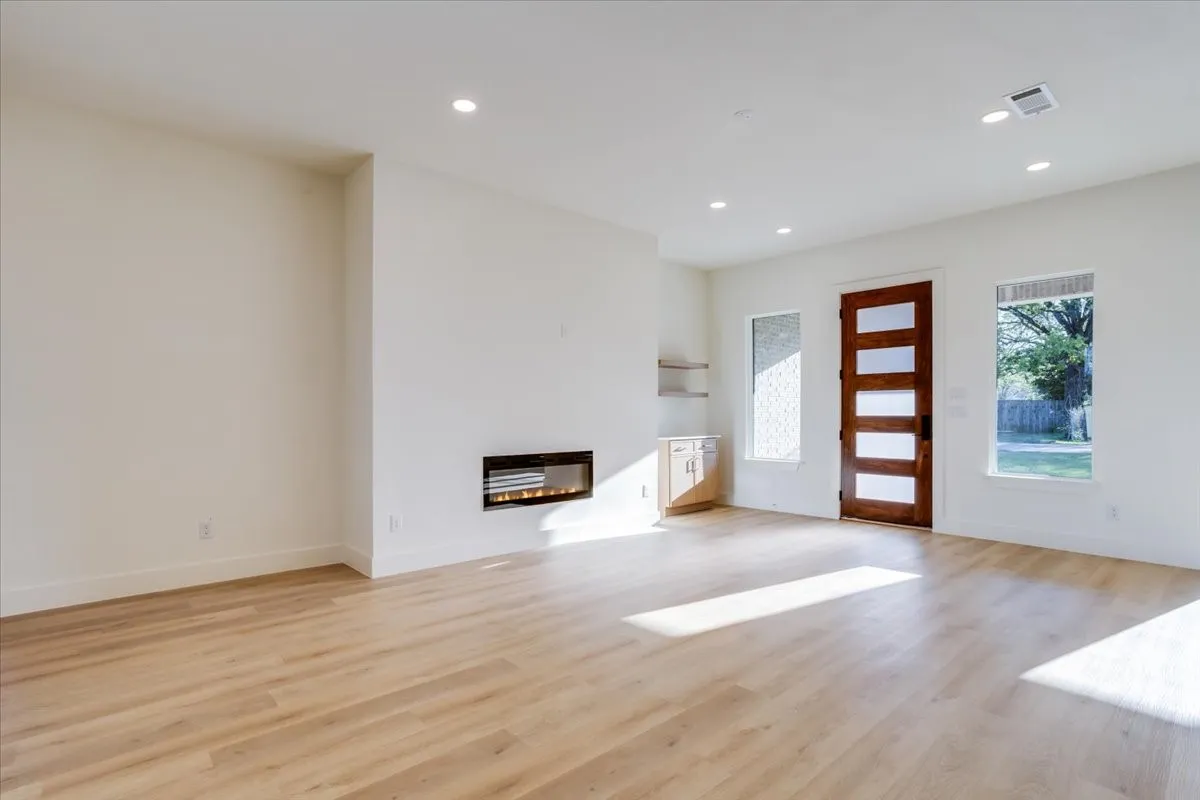 Single Family Residence For Sale in Dallas County , 1507 Elk Creek Road, Dallas, Texas 75253, 5 Bedroom, 4 Bathroom, 2 Garage spaces, 2,445 Sqft, built in 2026, New Construction - Complete, mls#21216050, Real Estate Agent in Dallas, Homes For Sale in Dallas county, Homes For Sale in Dallas, Realtor in Dallas Texas, Real Estate Brokerage Independent Realty Texas, Luminita Cordes Realtor