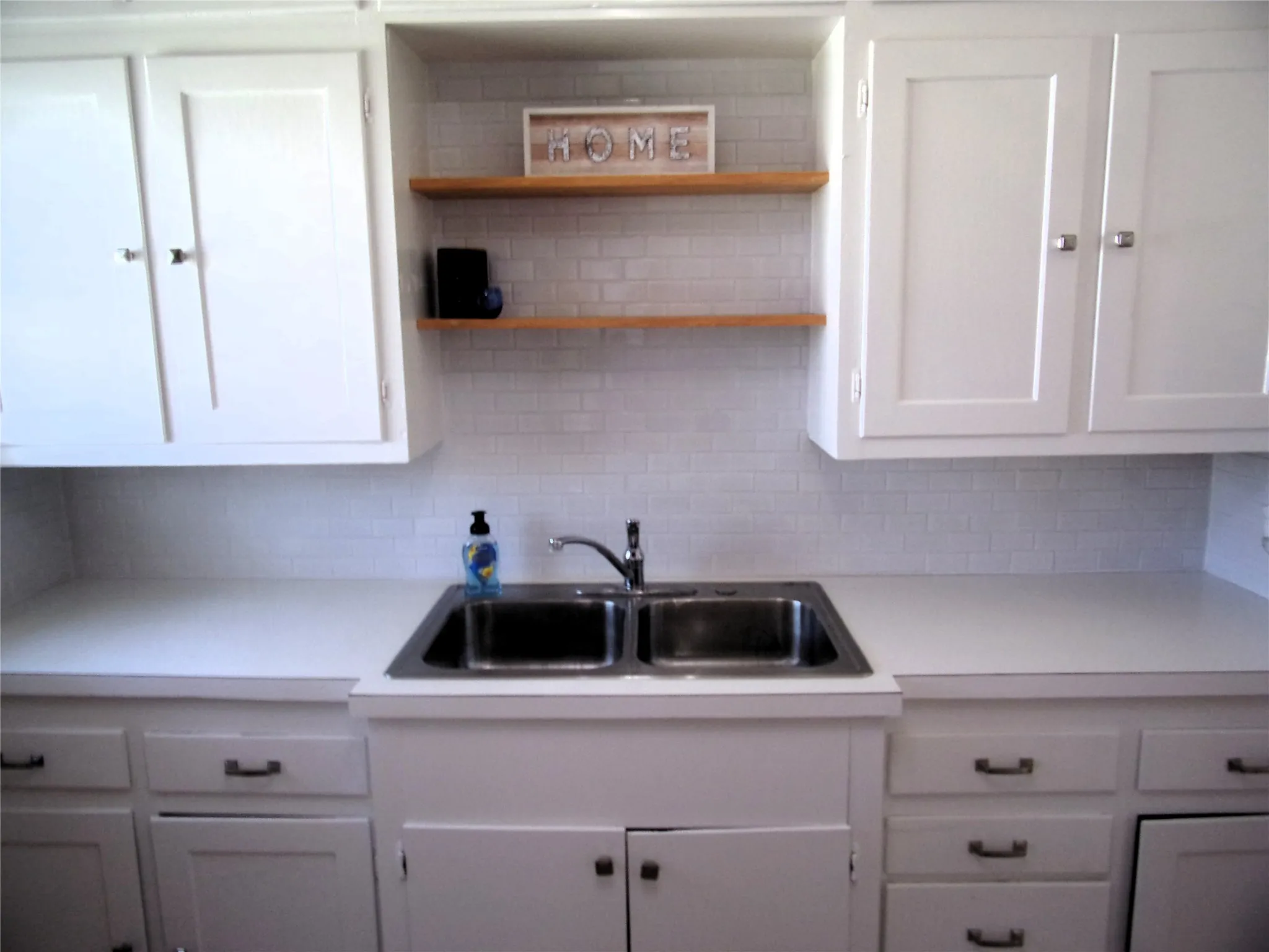 Single Family Residence For Sale in San Saba County , 1902 W Dry Street, San Saba, Texas 76877, 3 Bedroom, 1 Bathroom, 1 Garage spaces, 966 Sqft, built in 1940, mls#21216769, Real Estate Agent in San Saba, Homes For Sale in San Saba county, Homes For Sale in San Saba, Realtor in San Saba Texas, Real Estate Brokerage Independent Realty Texas, Luminita Cordes Realtor