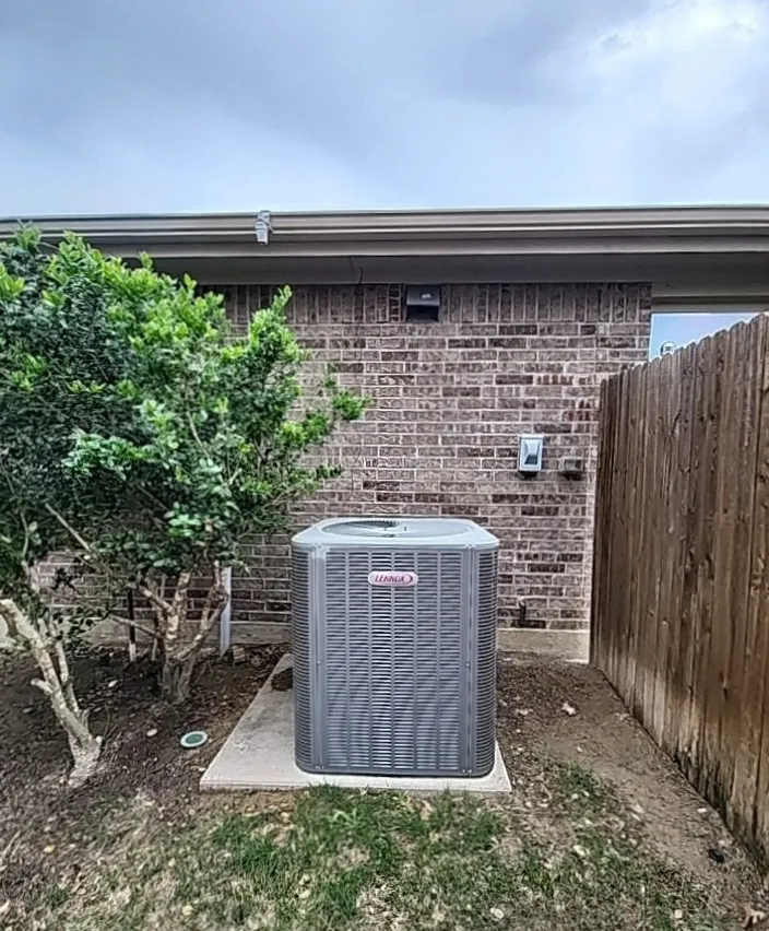 Single Family Residence For Sale in Denton County , 12024 Clearpoint Court, Frisco, Texas 75036, 4 Bedroom, 2 Bathroom, 2 Garage spaces, 2,018 Sqft, built in 2016, Preowned, mls#21216868, Real Estate Agent in Frisco, Homes For Sale in Denton county, Homes For Sale in Frisco, Realtor in Frisco Texas, Real Estate Brokerage Independent Realty Texas, Luminita Cordes Realtor