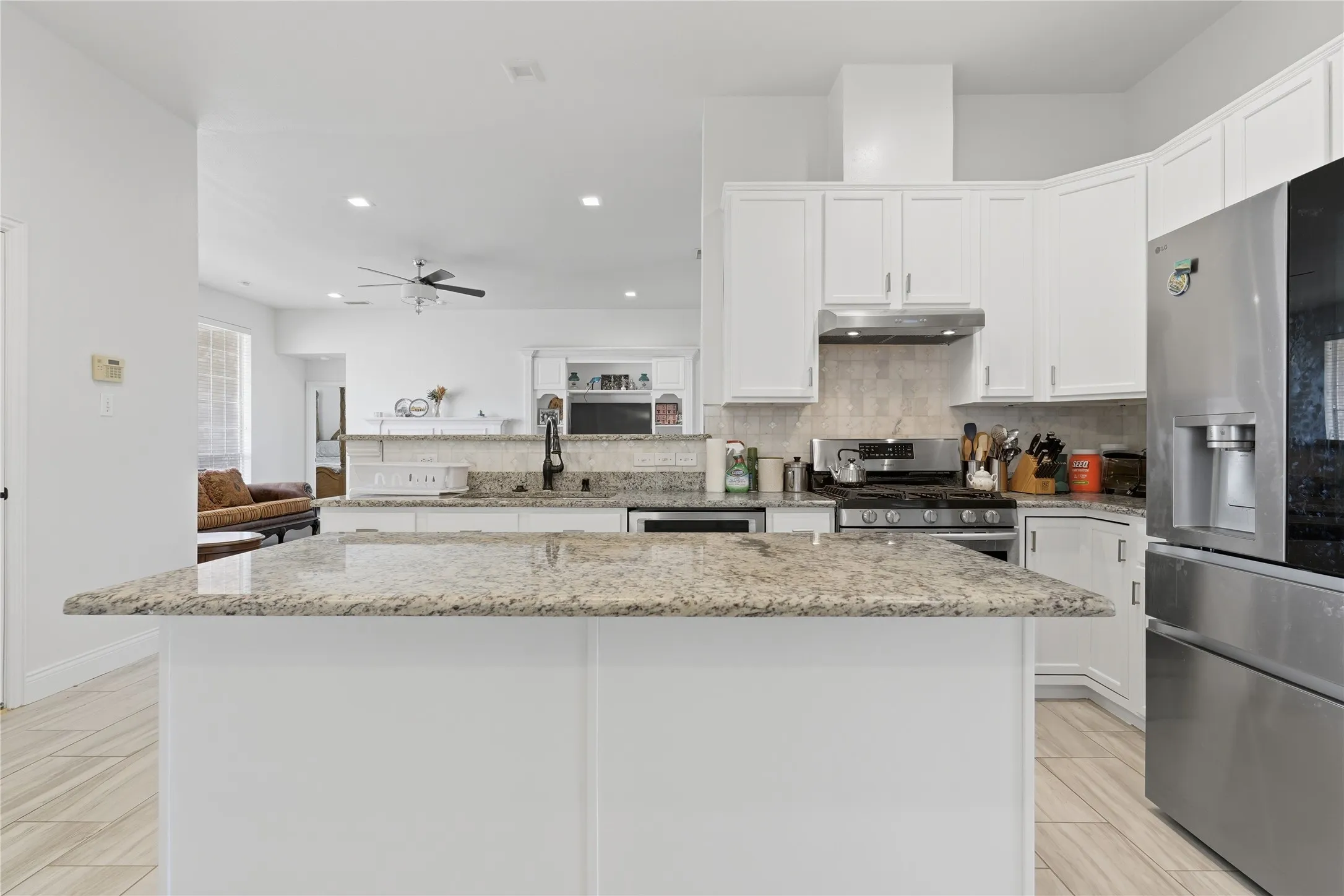 Single Family Residence For Sale in Dallas County , 6809 Westover, Rowlett, Texas 75089, 4 Bedroom, 2 Bathroom, 2 Garage spaces, 2,274 Sqft, built in 2002, mls#21216881, Real Estate Agent in Rowlett, Homes For Sale in Dallas county, Homes For Sale in Rowlett, Realtor in Rowlett Texas, Real Estate Brokerage Independent Realty Texas, Luminita Cordes Realtor