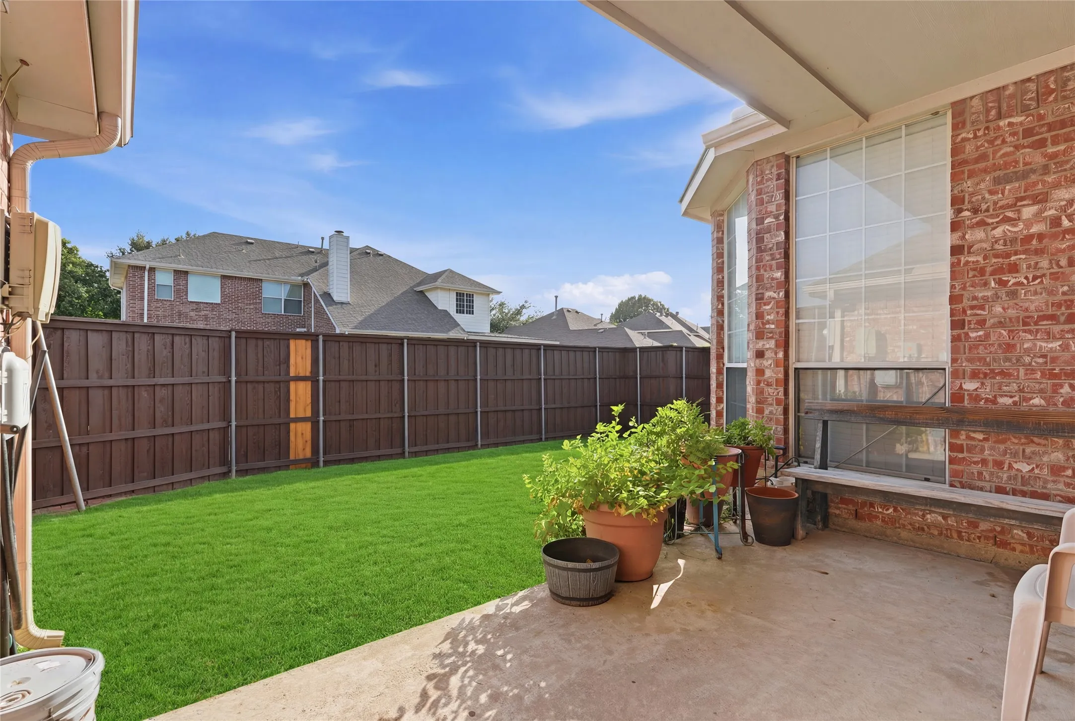 Single Family Residence For Sale in Dallas County , 6809 Westover, Rowlett, Texas 75089, 4 Bedroom, 2 Bathroom, 2 Garage spaces, 2,274 Sqft, built in 2002, mls#21216881, Real Estate Agent in Rowlett, Homes For Sale in Dallas county, Homes For Sale in Rowlett, Realtor in Rowlett Texas, Real Estate Brokerage Independent Realty Texas, Luminita Cordes Realtor