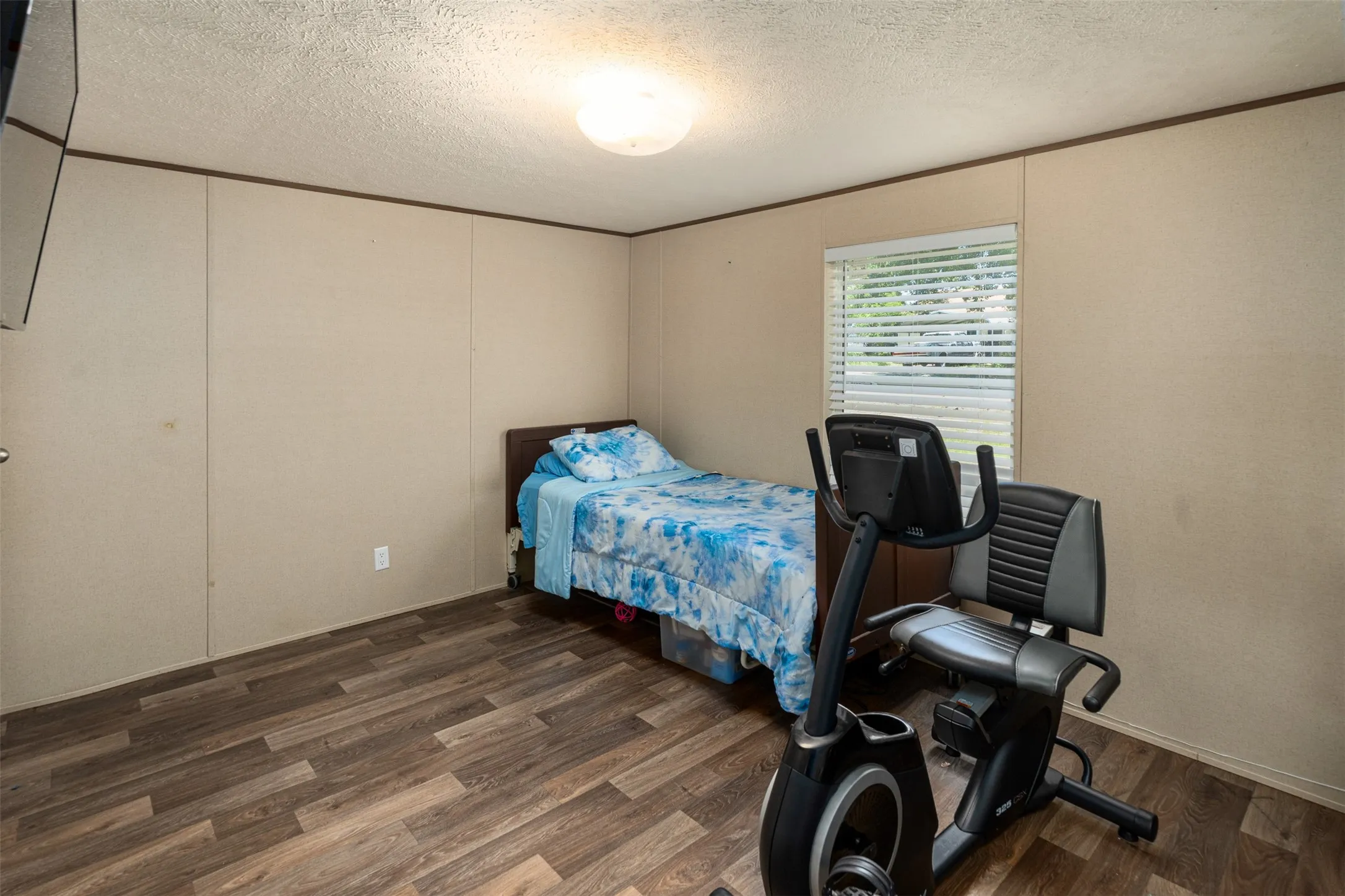 Mobile Home For Sale in Henderson County , 237 Wildwind Street, Gun Barrel City, Texas 75156, 3 Bedrooms, 2 Bathrooms, Garage spaces, 1,064 Sqft, built in 2020, Price $118,000, mls#21216976, Real Estate Agent in Gun Barrel City, Homes For Sale in Henderson county, Homes For Sale in Gun Barrel City, Realtor in Gun Barrel City Texas, Real Estate Brokerage Independent Realty Texas, Luminita Cordes Realtor