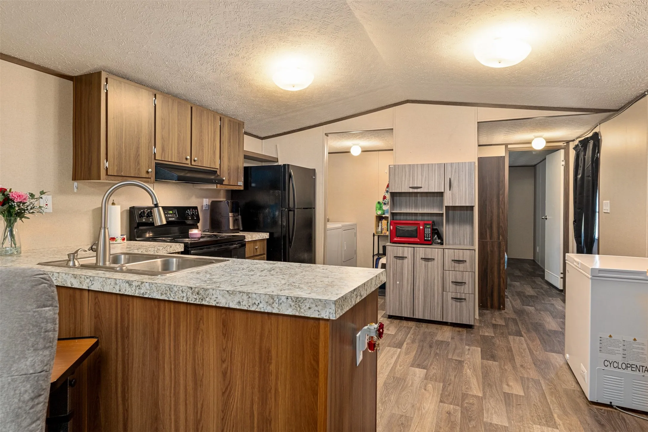 Mobile Home For Sale in Henderson County , 237 Wildwind Street, Gun Barrel City, Texas 75156, 3 Bedrooms, 2 Bathrooms, Garage spaces, 1,064 Sqft, built in 2020, Price $118,000, mls#21216976, Real Estate Agent in Gun Barrel City, Homes For Sale in Henderson county, Homes For Sale in Gun Barrel City, Realtor in Gun Barrel City Texas, Real Estate Brokerage Independent Realty Texas, Luminita Cordes Realtor