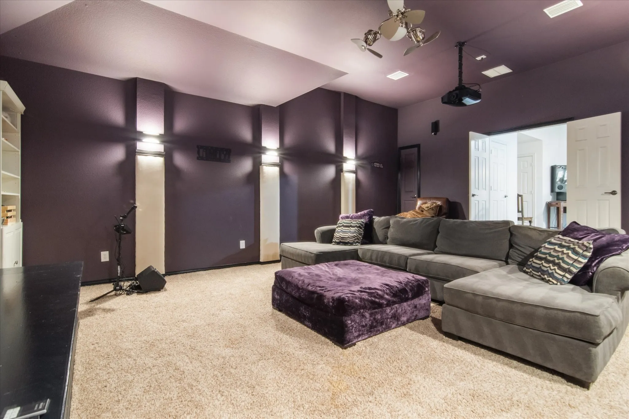 Single Family Residence For Sale in Collin County , 2013 Covey Glen Road, Mc Kinney, Texas 75072, 4 Bedroom, 4 Bathroom, 3 Garage spaces, 4,678 Sqft, built in 2001, Preowned, mls#21215116, Real Estate Agent in Mc Kinney, Homes For Sale in Collin county, Homes For Sale in Mc Kinney, Realtor in Mc Kinney Texas, Real Estate Brokerage Independent Realty Texas, Luminita Cordes Realtor