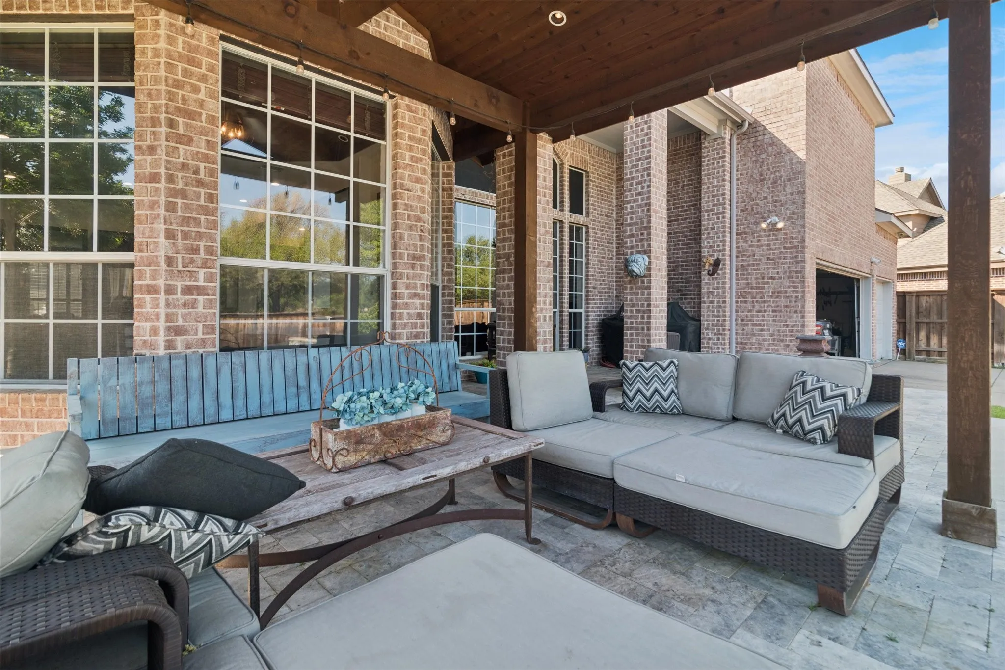 Single Family Residence For Sale in Collin County , 2013 Covey Glen Road, Mc Kinney, Texas 75072, 4 Bedroom, 4 Bathroom, 3 Garage spaces, 4,678 Sqft, built in 2001, Preowned, mls#21215116, Real Estate Agent in Mc Kinney, Homes For Sale in Collin county, Homes For Sale in Mc Kinney, Realtor in Mc Kinney Texas, Real Estate Brokerage Independent Realty Texas, Luminita Cordes Realtor