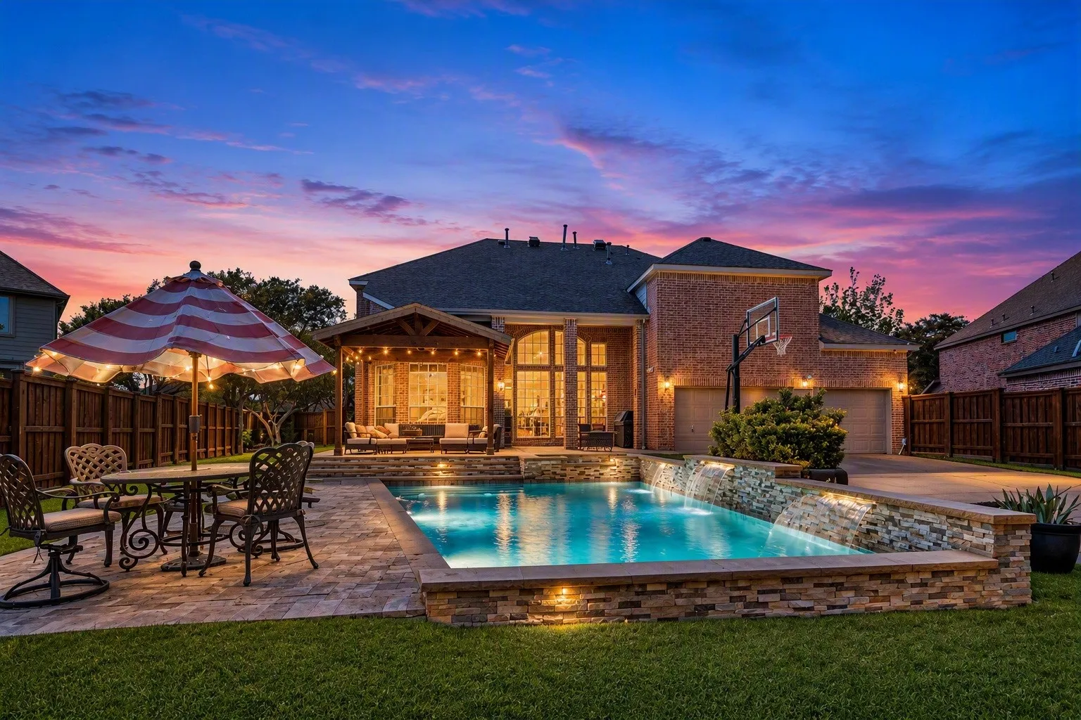Single Family Residence For Sale in Collin County , 2013 Covey Glen Road, Mc Kinney, Texas 75072, 4 Bedroom, 4 Bathroom, 3 Garage spaces, 4,678 Sqft, built in 2001, Preowned, mls#21215116, Real Estate Agent in Mc Kinney, Homes For Sale in Collin county, Homes For Sale in Mc Kinney, Realtor in Mc Kinney Texas, Real Estate Brokerage Independent Realty Texas, Luminita Cordes Realtor