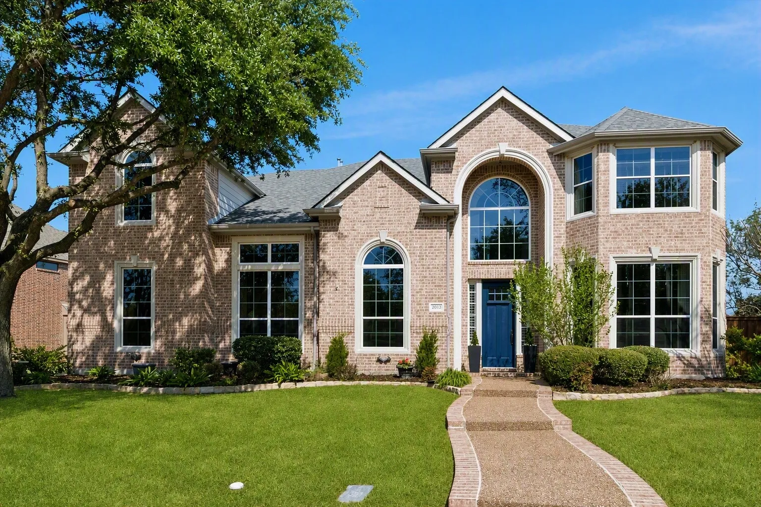 Single Family Residence For Sale in Collin County , 2013 Covey Glen Road, Mc Kinney, Texas 75072, 4 Bedroom, 4 Bathroom, 3 Garage spaces, 4,678 Sqft, built in 2001, Preowned, mls#21215116, Real Estate Agent in Mc Kinney, Homes For Sale in Collin county, Homes For Sale in Mc Kinney, Realtor in Mc Kinney Texas, Real Estate Brokerage Independent Realty Texas, Luminita Cordes Realtor