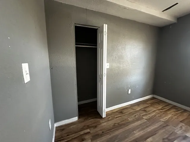 Triplex For Sale in Dallas County , 5118 Ash Lane, Dallas, Texas 75223, 4 Bedroom, 3 Bathroom, Garage spaces, 0 Sqft, built in 1923, Preowned, mls#21217019, Real Estate Agent in Dallas, Homes For Sale in Dallas county, Homes For Sale in Dallas, Realtor in Dallas Texas, Real Estate Brokerage Independent Realty Texas, Luminita Cordes Realtor