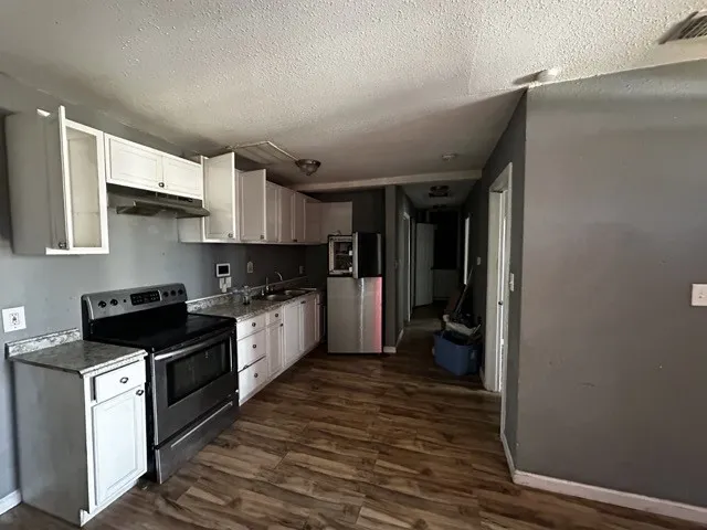 Triplex For Sale in Dallas County , 5118 Ash Lane, Dallas, Texas 75223, 4 Bedroom, 3 Bathroom, Garage spaces, 0 Sqft, built in 1923, Preowned, mls#21217019, Real Estate Agent in Dallas, Homes For Sale in Dallas county, Homes For Sale in Dallas, Realtor in Dallas Texas, Real Estate Brokerage Independent Realty Texas, Luminita Cordes Realtor