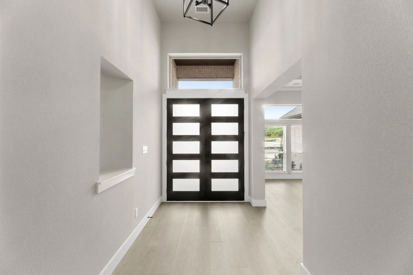 111 Broadmoor-Entry-1