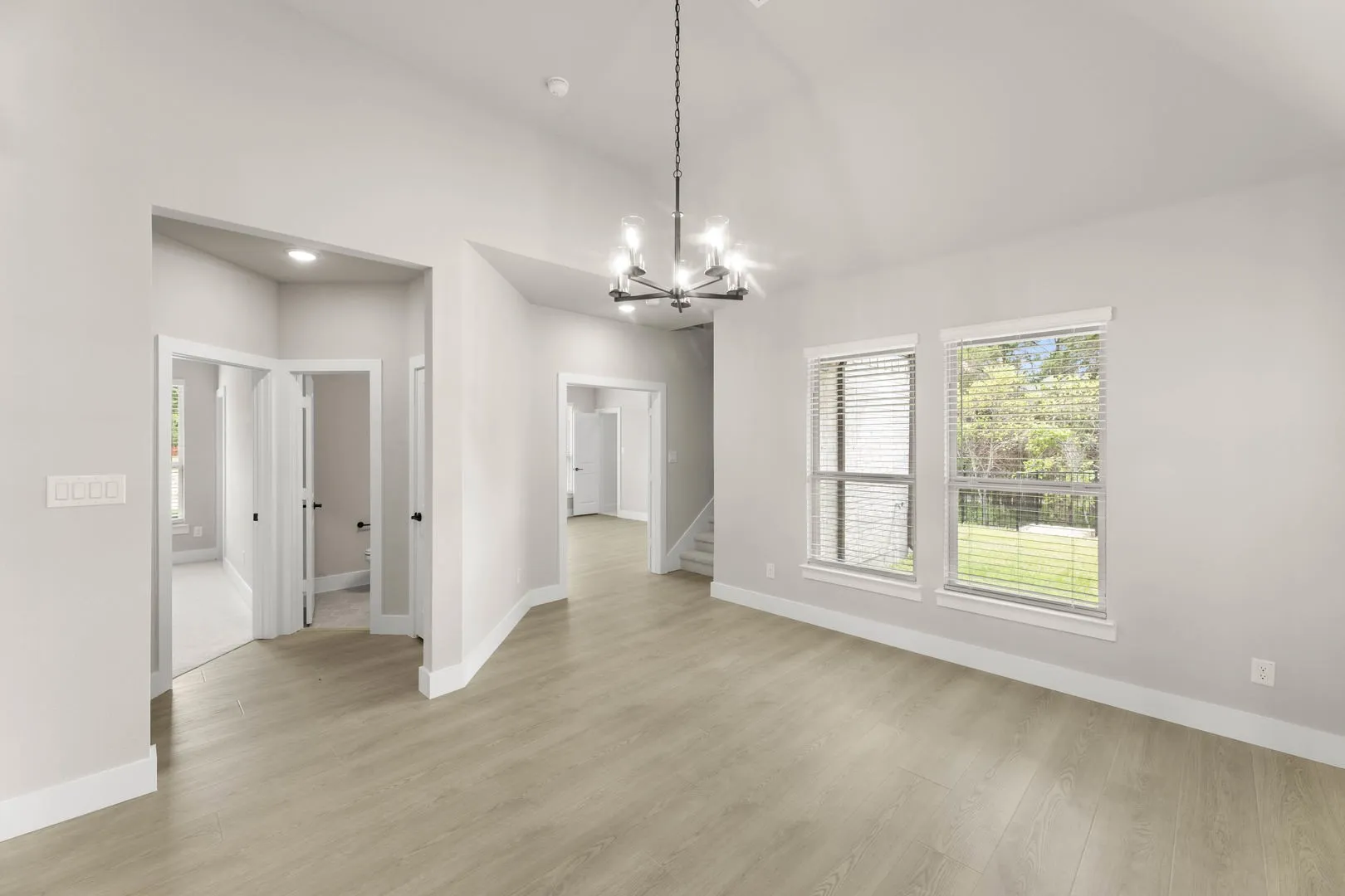 111 Broadmoor-Breakfast Nook-1