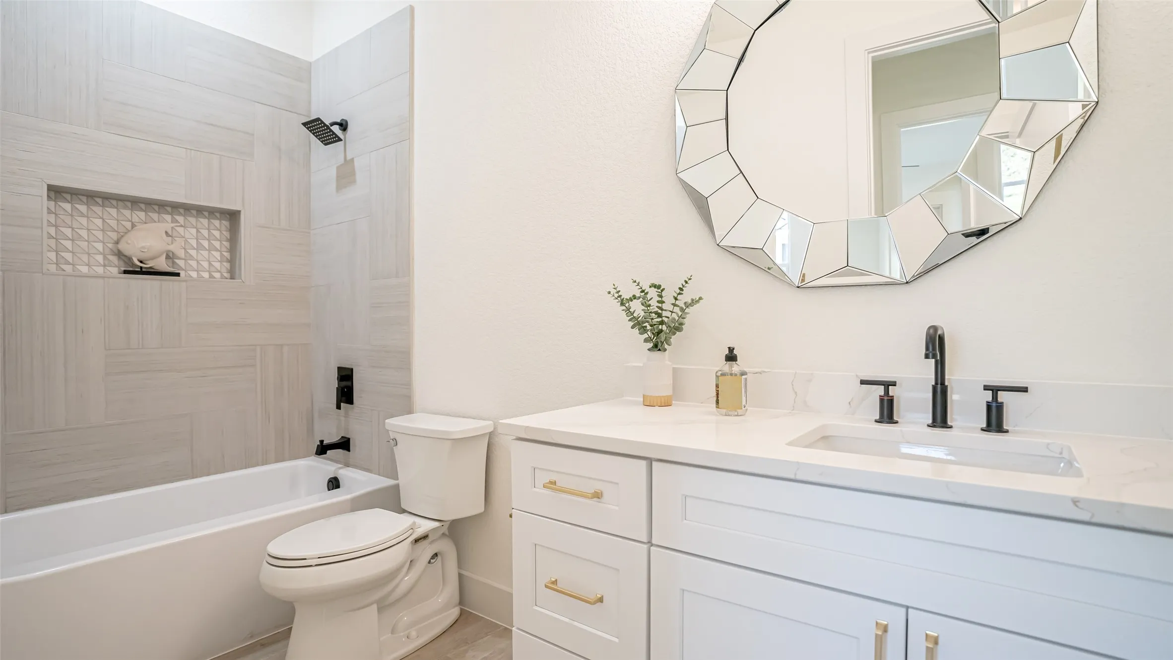 Single Family Residence For Sale in Hood County , 5634 Barkridge Drive, Granbury, Texas 76048, 4 Bedroom, 3 Bathroom, 2 Garage spaces, 2,228 Sqft, built in 2025, New Construction - Complete, mls#21215948, Real Estate Agent in Granbury, Homes For Sale in Hood county, Homes For Sale in Granbury, Realtor in Granbury Texas, Real Estate Brokerage Independent Realty Texas, Luminita Cordes Realtor