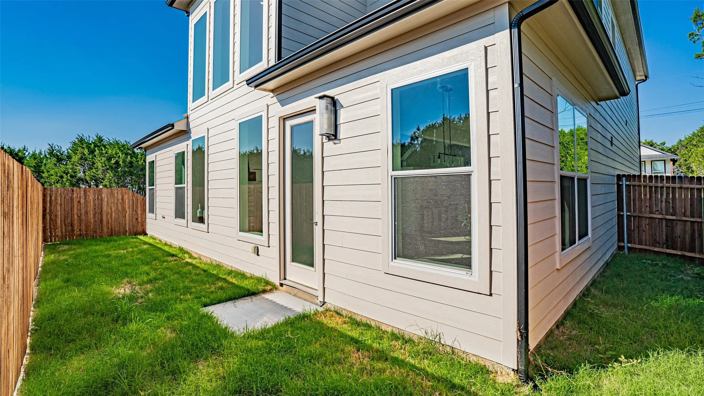 Single Family Residence For Sale in Hood County , 5634 Barkridge Drive, Granbury, Texas 76048, 4 Bedroom, 3 Bathroom, 2 Garage spaces, 2,228 Sqft, built in 2025, New Construction - Complete, mls#21215948, Real Estate Agent in Granbury, Homes For Sale in Hood county, Homes For Sale in Granbury, Realtor in Granbury Texas, Real Estate Brokerage Independent Realty Texas, Luminita Cordes Realtor