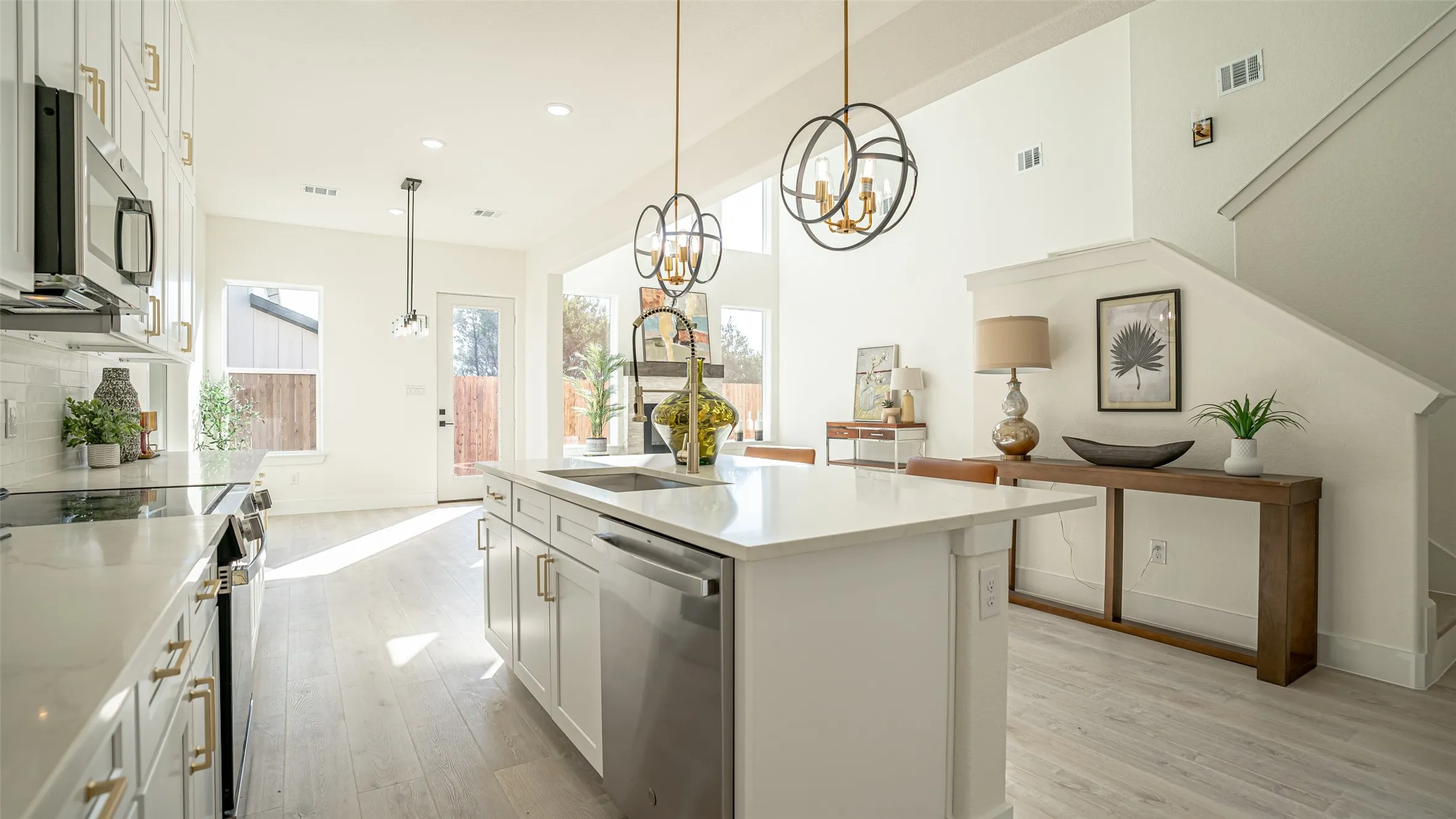 Single Family Residence For Sale in Hood County , 5634 Barkridge Drive, Granbury, Texas 76048, 4 Bedroom, 3 Bathroom, 2 Garage spaces, 2,228 Sqft, built in 2025, New Construction - Complete, mls#21215948, Real Estate Agent in Granbury, Homes For Sale in Hood county, Homes For Sale in Granbury, Realtor in Granbury Texas, Real Estate Brokerage Independent Realty Texas, Luminita Cordes Realtor