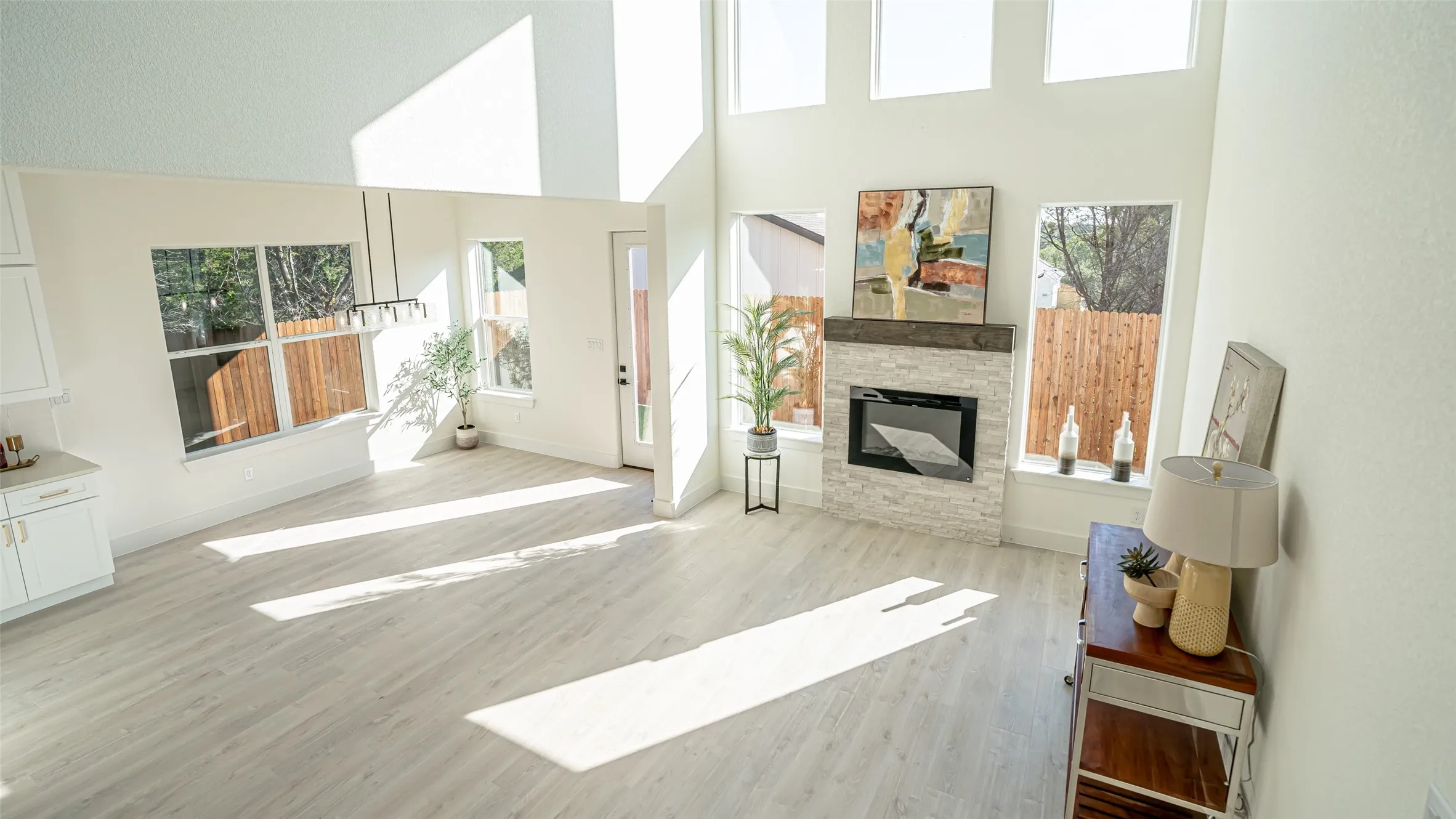 Single Family Residence For Sale in Hood County , 5634 Barkridge Drive, Granbury, Texas 76048, 4 Bedroom, 3 Bathroom, 2 Garage spaces, 2,228 Sqft, built in 2025, New Construction - Complete, mls#21215948, Real Estate Agent in Granbury, Homes For Sale in Hood county, Homes For Sale in Granbury, Realtor in Granbury Texas, Real Estate Brokerage Independent Realty Texas, Luminita Cordes Realtor