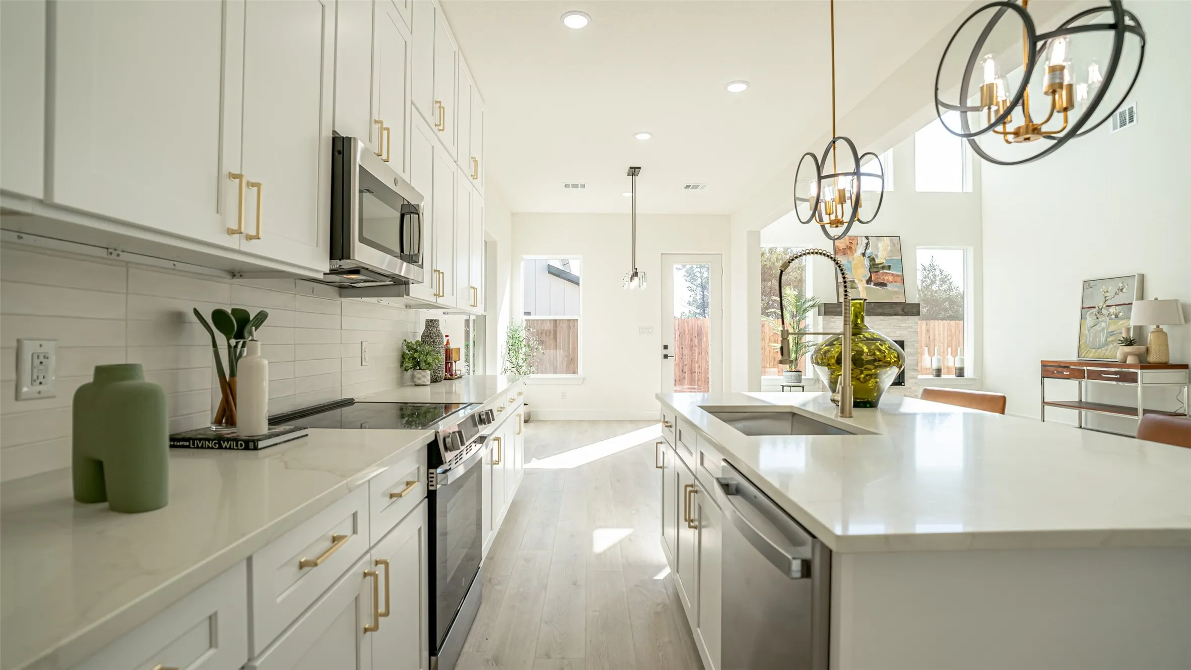 Single Family Residence For Sale in Hood County , 5634 Barkridge Drive, Granbury, Texas 76048, 4 Bedroom, 3 Bathroom, 2 Garage spaces, 2,228 Sqft, built in 2025, New Construction - Complete, mls#21215948, Real Estate Agent in Granbury, Homes For Sale in Hood county, Homes For Sale in Granbury, Realtor in Granbury Texas, Real Estate Brokerage Independent Realty Texas, Luminita Cordes Realtor