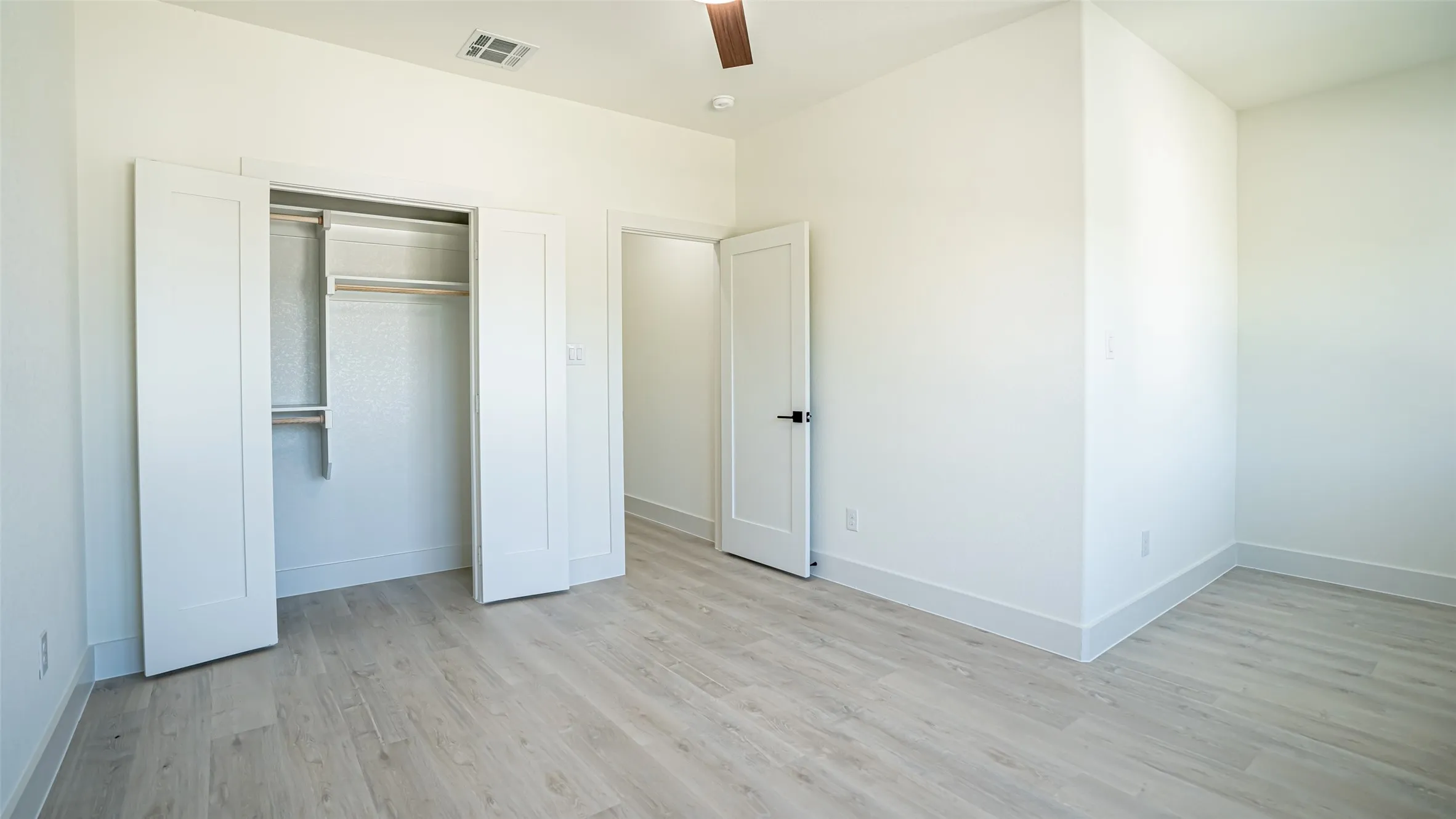 Single Family Residence For Sale in Hood County , 5634 Barkridge Drive, Granbury, Texas 76048, 4 Bedroom, 3 Bathroom, 2 Garage spaces, 2,228 Sqft, built in 2025, New Construction - Complete, mls#21215948, Real Estate Agent in Granbury, Homes For Sale in Hood county, Homes For Sale in Granbury, Realtor in Granbury Texas, Real Estate Brokerage Independent Realty Texas, Luminita Cordes Realtor