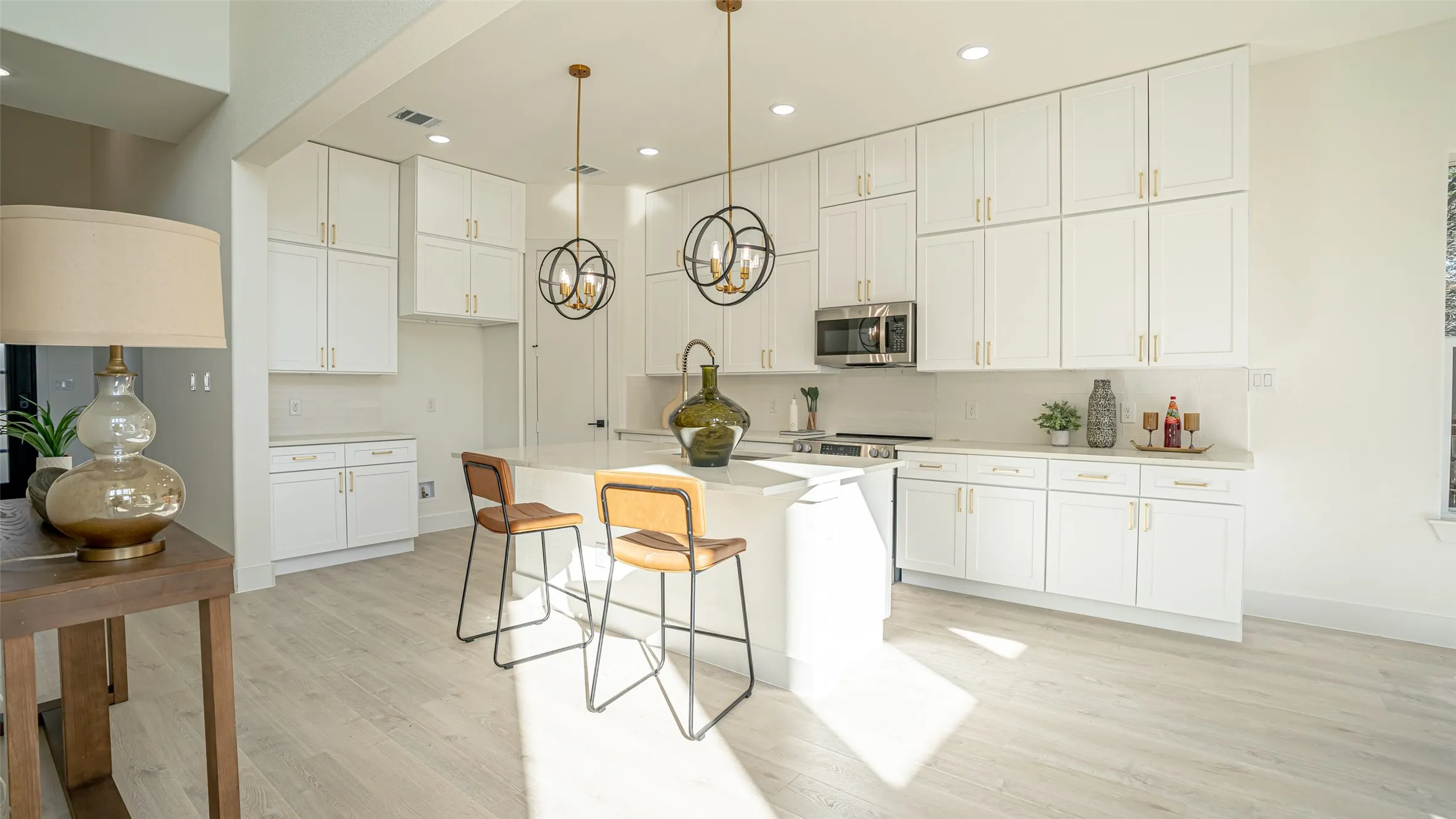 Single Family Residence For Sale in Hood County , 5634 Barkridge Drive, Granbury, Texas 76048, 4 Bedroom, 3 Bathroom, 2 Garage spaces, 2,228 Sqft, built in 2025, New Construction - Complete, mls#21215948, Real Estate Agent in Granbury, Homes For Sale in Hood county, Homes For Sale in Granbury, Realtor in Granbury Texas, Real Estate Brokerage Independent Realty Texas, Luminita Cordes Realtor