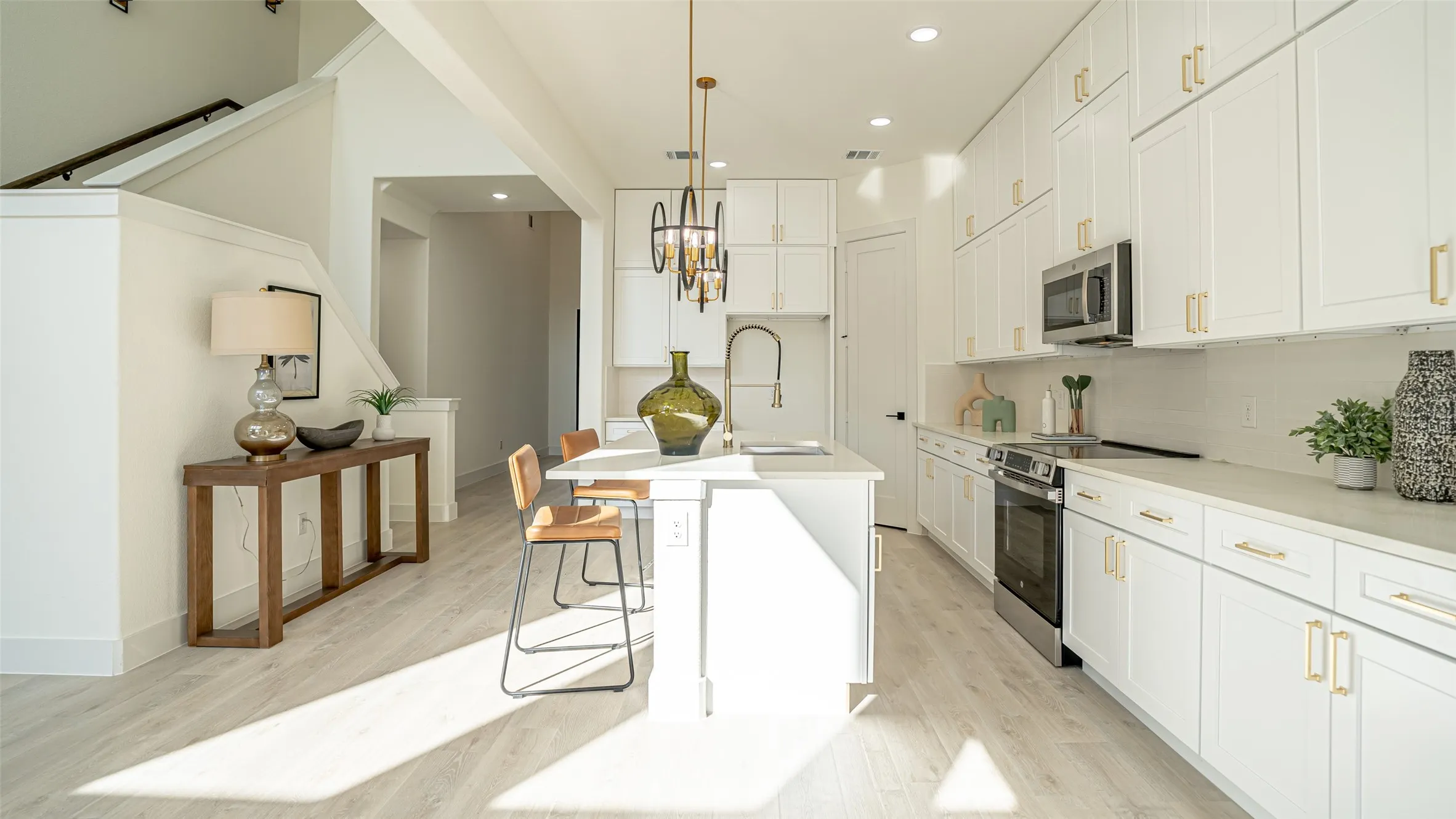 Single Family Residence For Sale in Hood County , 5634 Barkridge Drive, Granbury, Texas 76048, 4 Bedroom, 3 Bathroom, 2 Garage spaces, 2,228 Sqft, built in 2025, New Construction - Complete, mls#21215948, Real Estate Agent in Granbury, Homes For Sale in Hood county, Homes For Sale in Granbury, Realtor in Granbury Texas, Real Estate Brokerage Independent Realty Texas, Luminita Cordes Realtor