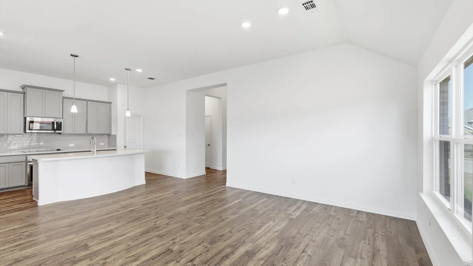 Single Family Residence For Sale in Collin County , 2529 Rivers West Road, Anna, Texas 75409, 3 Bedroom, 2 Bathroom, 2 Garage spaces, 1,845 Sqft, built in 2025, New Construction - Complete, mls#21216968, Real Estate Agent in Anna, Homes For Sale in Collin county, Homes For Sale in Anna, Realtor in Anna Texas, Real Estate Brokerage Independent Realty Texas, Luminita Cordes Realtor