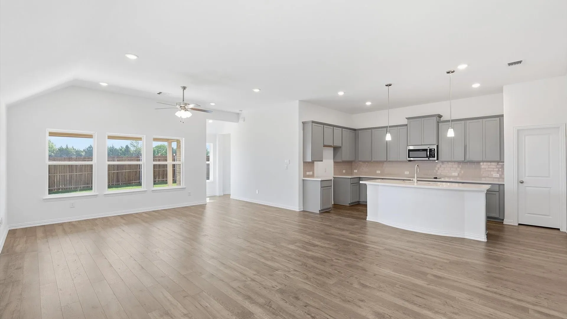 Single Family Residence For Sale in Collin County , 2529 Rivers West Road, Anna, Texas 75409, 3 Bedroom, 2 Bathroom, 2 Garage spaces, 1,845 Sqft, built in 2025, New Construction - Complete, mls#21216968, Real Estate Agent in Anna, Homes For Sale in Collin county, Homes For Sale in Anna, Realtor in Anna Texas, Real Estate Brokerage Independent Realty Texas, Luminita Cordes Realtor