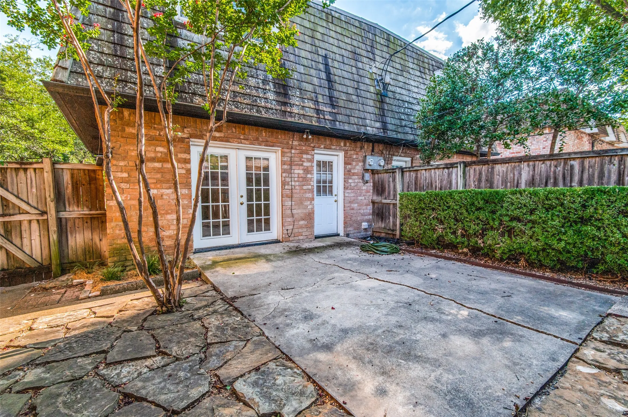 Condominium For Sale in Dallas County , 3446 Asbury Street, University Park, Texas 75205, 4 Bedroom, 6 Bathroom, Garage spaces, 3,560 Sqft, built in 1976, Preowned, mls#21217106, Real Estate Agent in University Park, Homes For Sale in Dallas county, Homes For Sale in University Park, Realtor in University Park Texas, Real Estate Brokerage Independent Realty Texas, Luminita Cordes Realtor