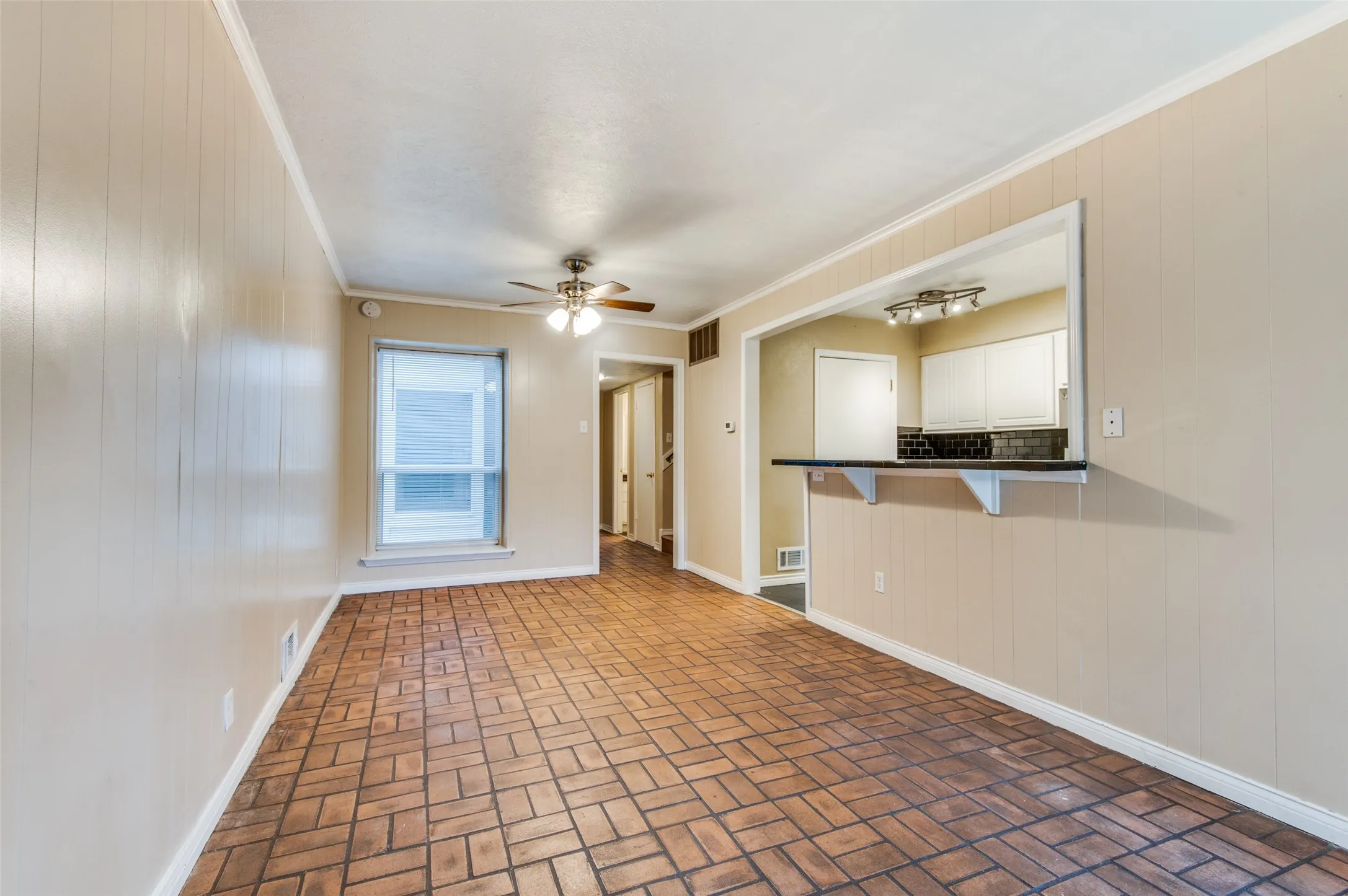 Condominium For Sale in Dallas County , 3446 Asbury Street, University Park, Texas 75205, 4 Bedroom, 6 Bathroom, Garage spaces, 3,560 Sqft, built in 1976, Preowned, mls#21217106, Real Estate Agent in University Park, Homes For Sale in Dallas county, Homes For Sale in University Park, Realtor in University Park Texas, Real Estate Brokerage Independent Realty Texas, Luminita Cordes Realtor