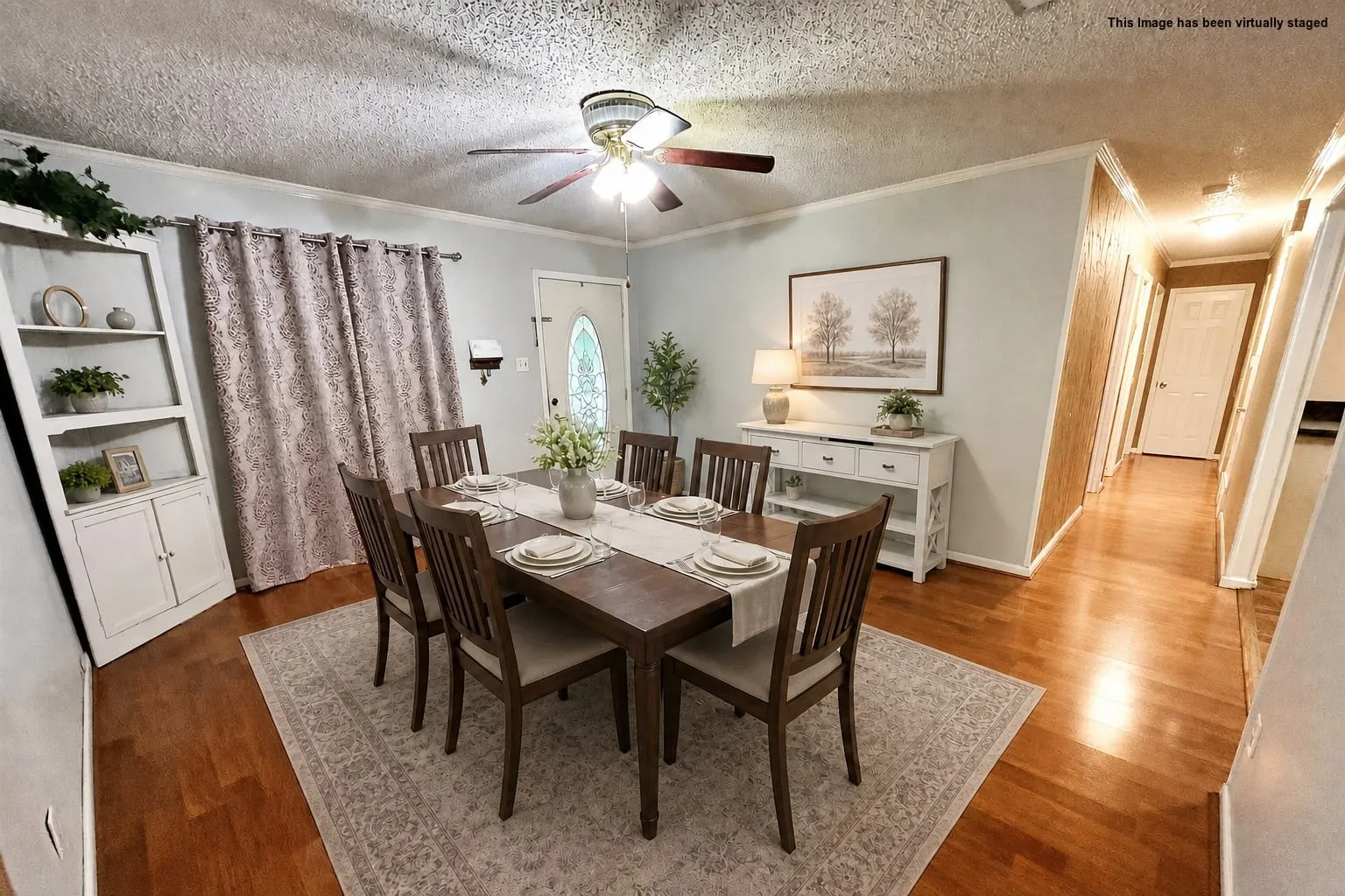 Single Family Residence For Sale in Ellis County , 303 N Caesar Street, Ennis, Texas 75119, 5 Bedroom, 3 Bathroom, Garage spaces, 2,267 Sqft, built in 1976, Preowned, mls#21217131, Real Estate Agent in Ennis, Homes For Sale in Ellis county, Homes For Sale in Ennis, Realtor in Ennis Texas, Real Estate Brokerage Independent Realty Texas, Luminita Cordes Realtor