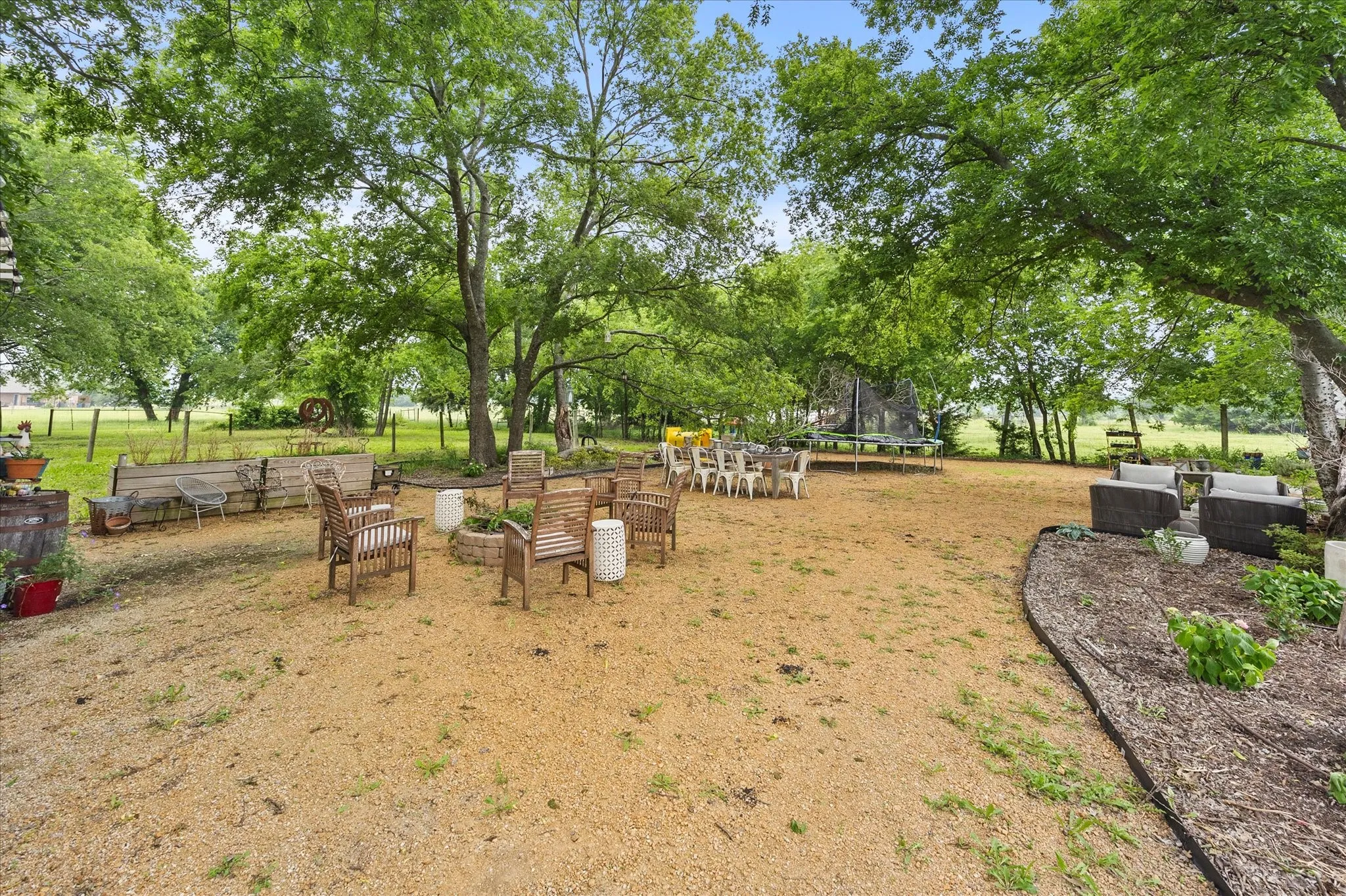 Single Family Residence For Sale in Rockwall County , 2201 Connie Ln, Rockwall, Texas 75032, 3 Bedrooms, 2 Bathrooms, Garage spaces, 1,647 Sqft, built in 1991, Preowned, Price $899,900, mls#21217181, Real Estate Agent in Rockwall, Homes For Sale in Rockwall county, Homes For Sale in Rockwall, Realtor in Rockwall Texas, Real Estate Brokerage Independent Realty Texas, Luminita Cordes Realtor