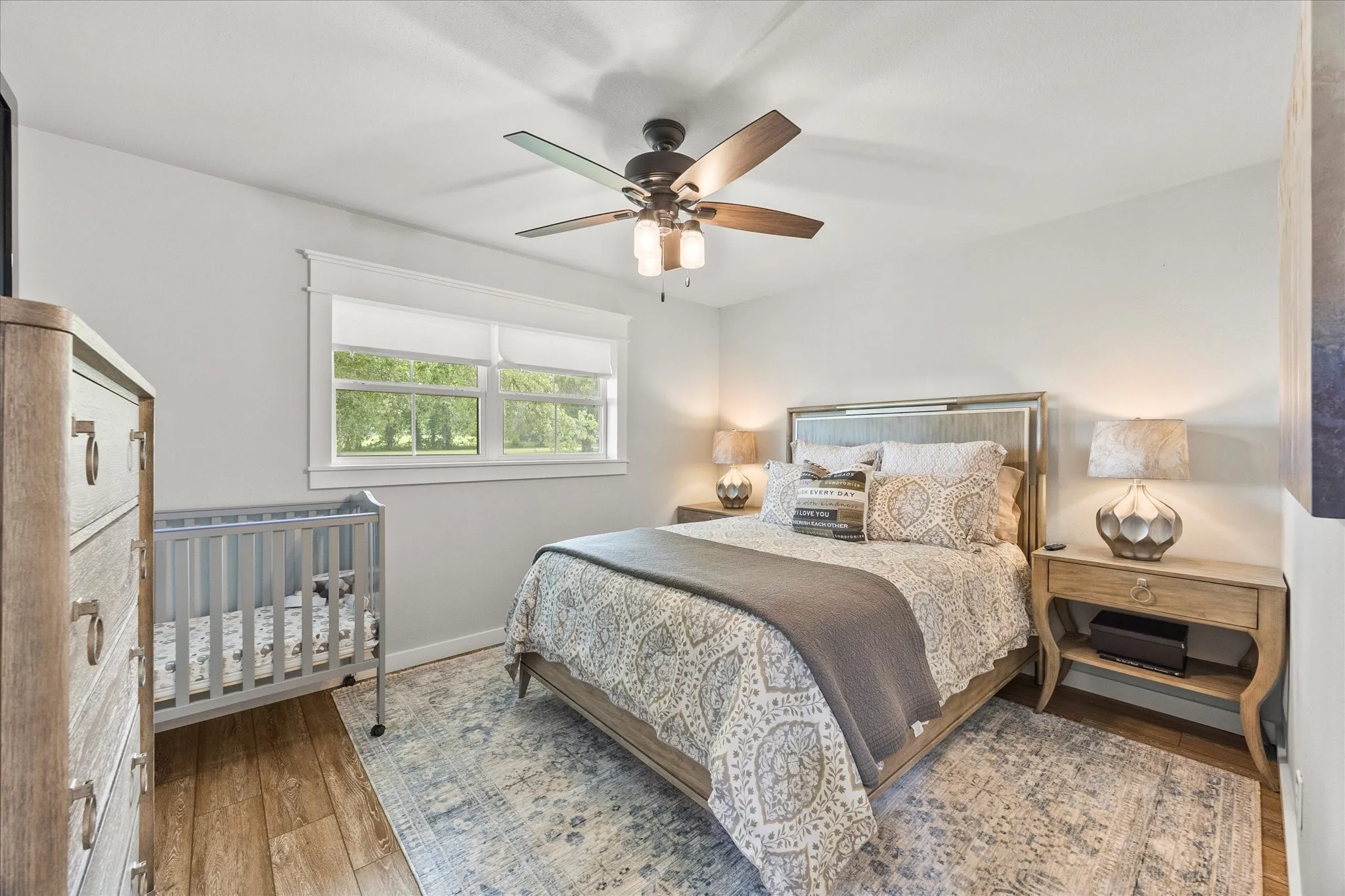 Single Family Residence For Sale in Rockwall County , 2201 Connie Ln, Rockwall, Texas 75032, 3 Bedrooms, 2 Bathrooms, Garage spaces, 1,647 Sqft, built in 1991, Preowned, Price $899,900, mls#21217181, Real Estate Agent in Rockwall, Homes For Sale in Rockwall county, Homes For Sale in Rockwall, Realtor in Rockwall Texas, Real Estate Brokerage Independent Realty Texas, Luminita Cordes Realtor