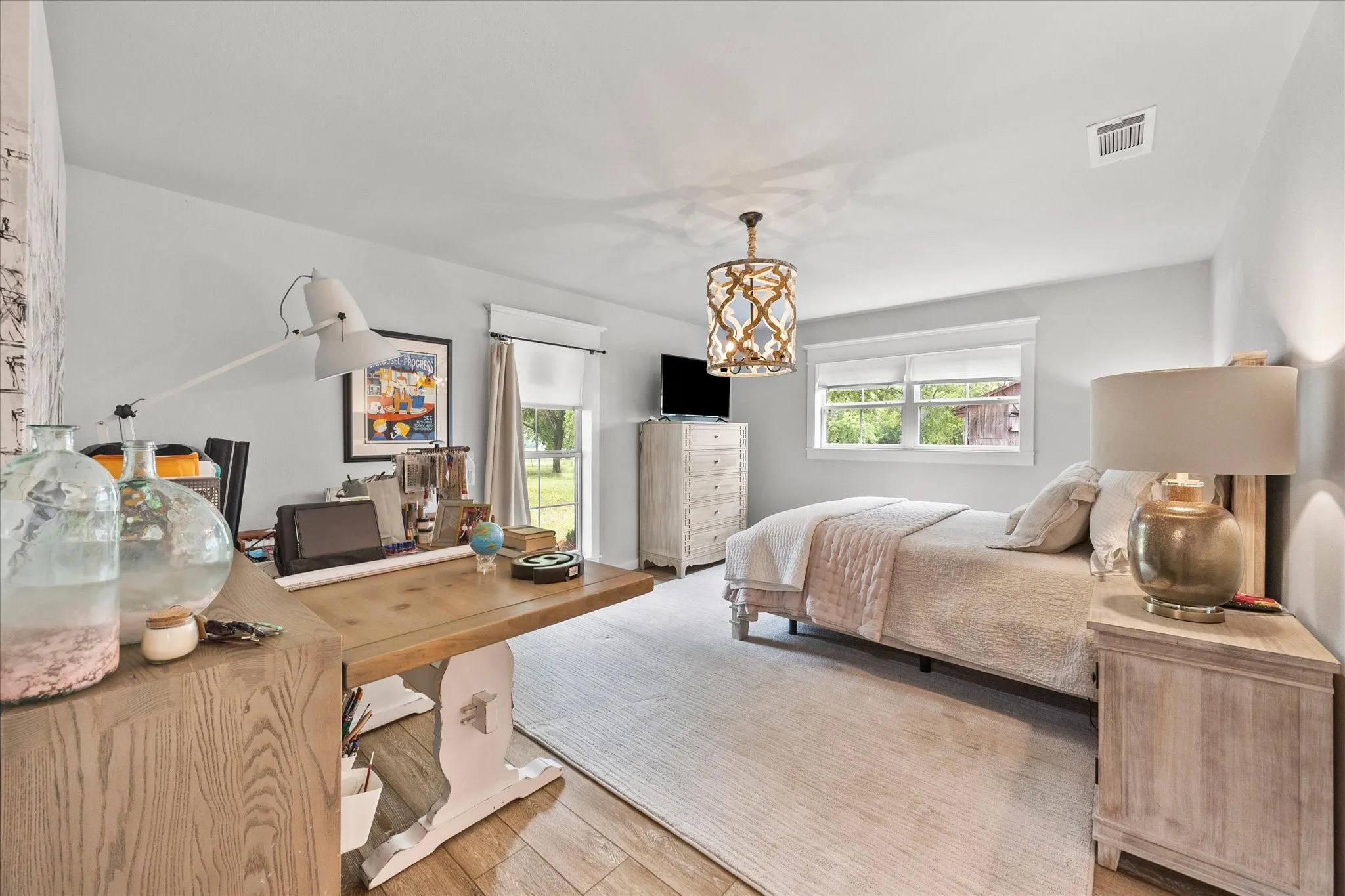 Single Family Residence For Sale in Rockwall County , 2201 Connie Ln, Rockwall, Texas 75032, 3 Bedrooms, 2 Bathrooms, Garage spaces, 1,647 Sqft, built in 1991, Preowned, Price $899,900, mls#21217181, Real Estate Agent in Rockwall, Homes For Sale in Rockwall county, Homes For Sale in Rockwall, Realtor in Rockwall Texas, Real Estate Brokerage Independent Realty Texas, Luminita Cordes Realtor