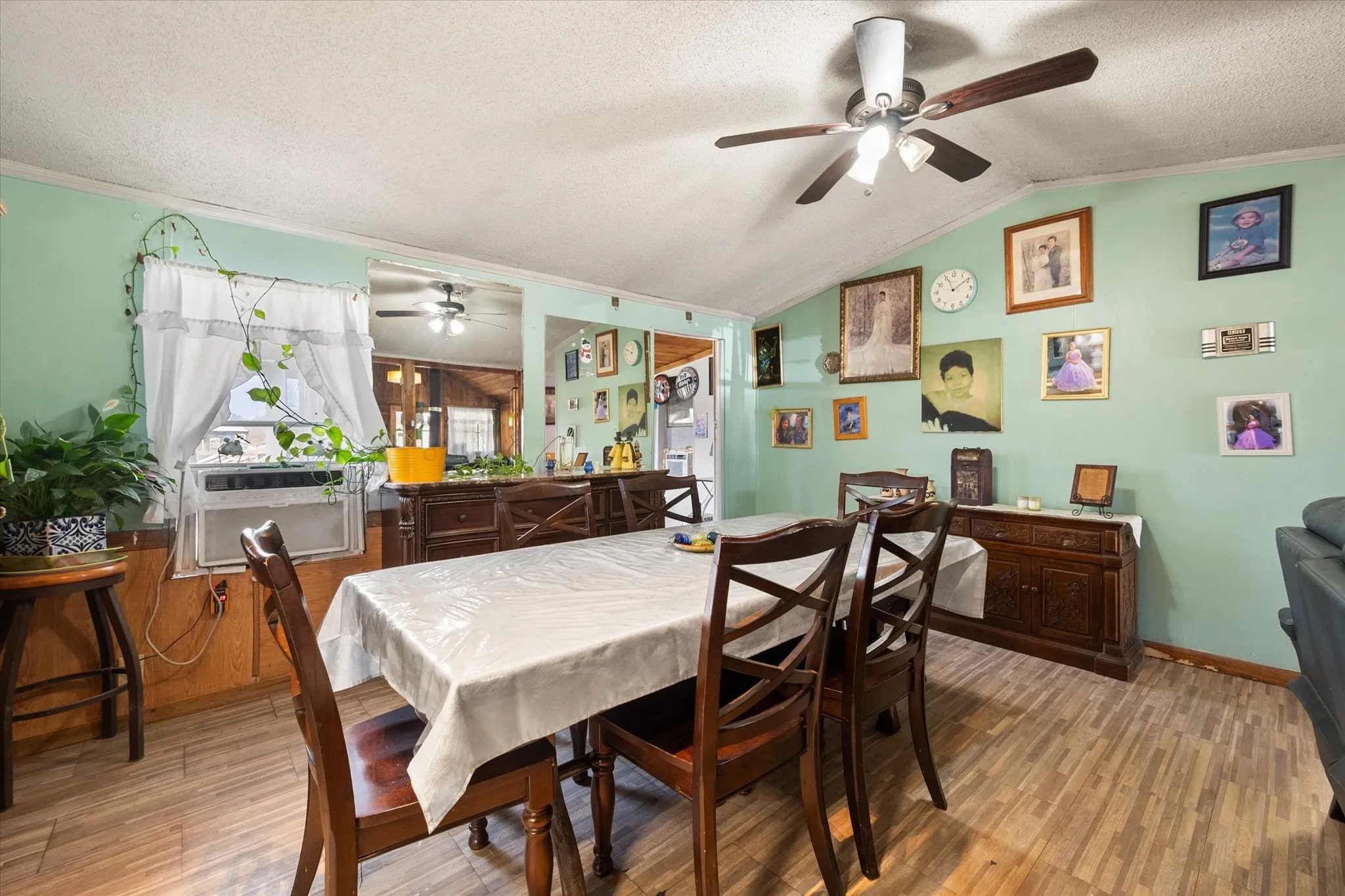 Mobile Home For Sale in Navarro County , 2135 County Road 0025, Corsicana, Texas 75110, 3 Bedrooms, 2 Bathrooms, Garage spaces, 1,960 Sqft, built in 1998, Price $194,000, mls#21217224, Real Estate Agent in Corsicana, Homes For Sale in Navarro county, Homes For Sale in Corsicana, Realtor in Corsicana Texas, Real Estate Brokerage Independent Realty Texas, Luminita Cordes Realtor