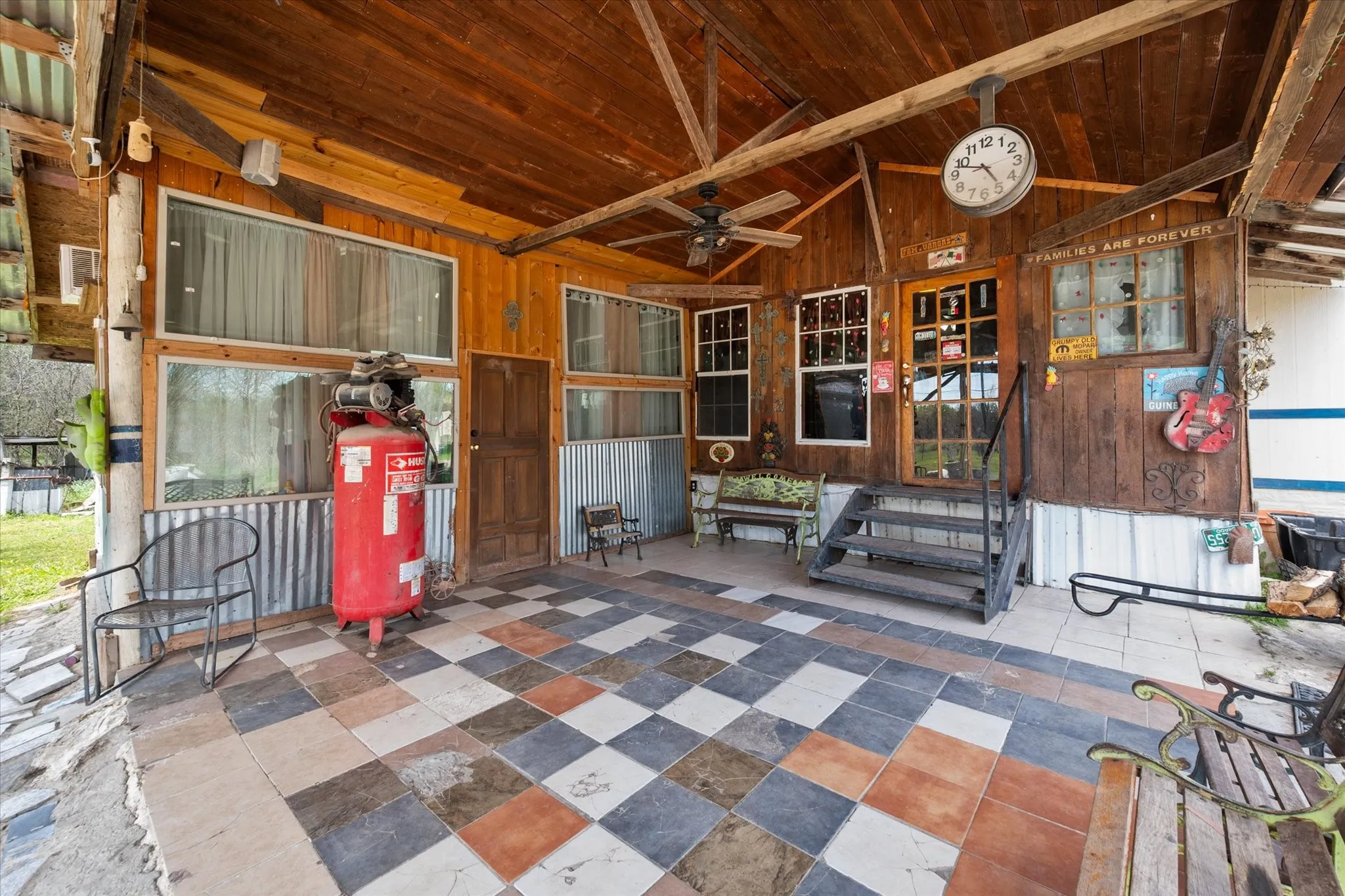 Mobile Home For Sale in Navarro County , 2135 County Road 0025, Corsicana, Texas 75110, 3 Bedrooms, 2 Bathrooms, Garage spaces, 1,960 Sqft, built in 1998, Price $194,000, mls#21217224, Real Estate Agent in Corsicana, Homes For Sale in Navarro county, Homes For Sale in Corsicana, Realtor in Corsicana Texas, Real Estate Brokerage Independent Realty Texas, Luminita Cordes Realtor
