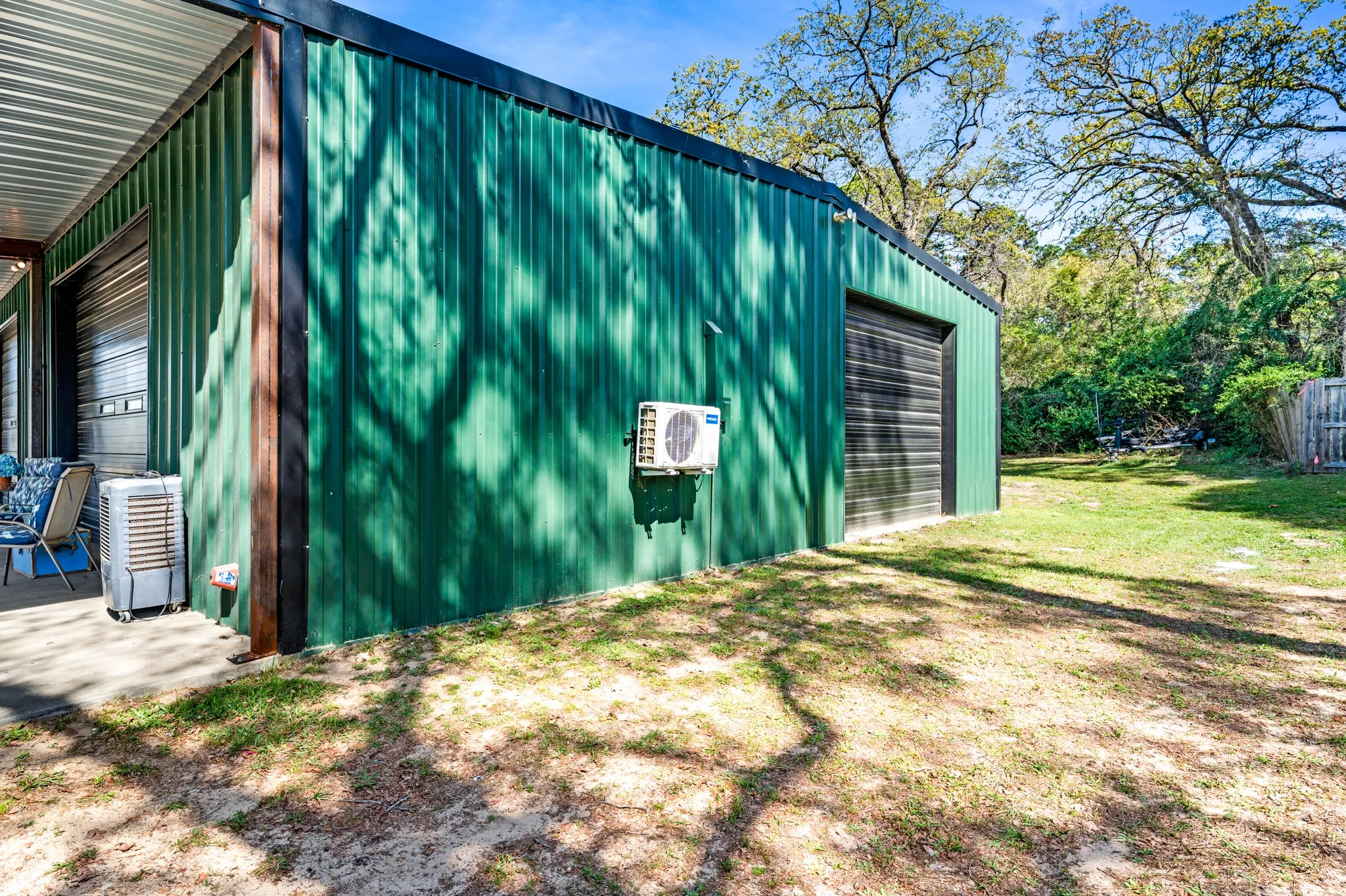 Single Family Residence For Sale in Smith County , 23374 Wateridge Loop, Flint, Texas 75762, 3 Bedroom, 3 Bathroom, 1 Garage spaces, 2,040 Sqft, built in 2025, Preowned, mls#21211015, Real Estate Agent in Flint, Homes For Sale in Smith county, Homes For Sale in Flint, Realtor in Flint Texas, Real Estate Brokerage Independent Realty Texas, Luminita Cordes Realtor