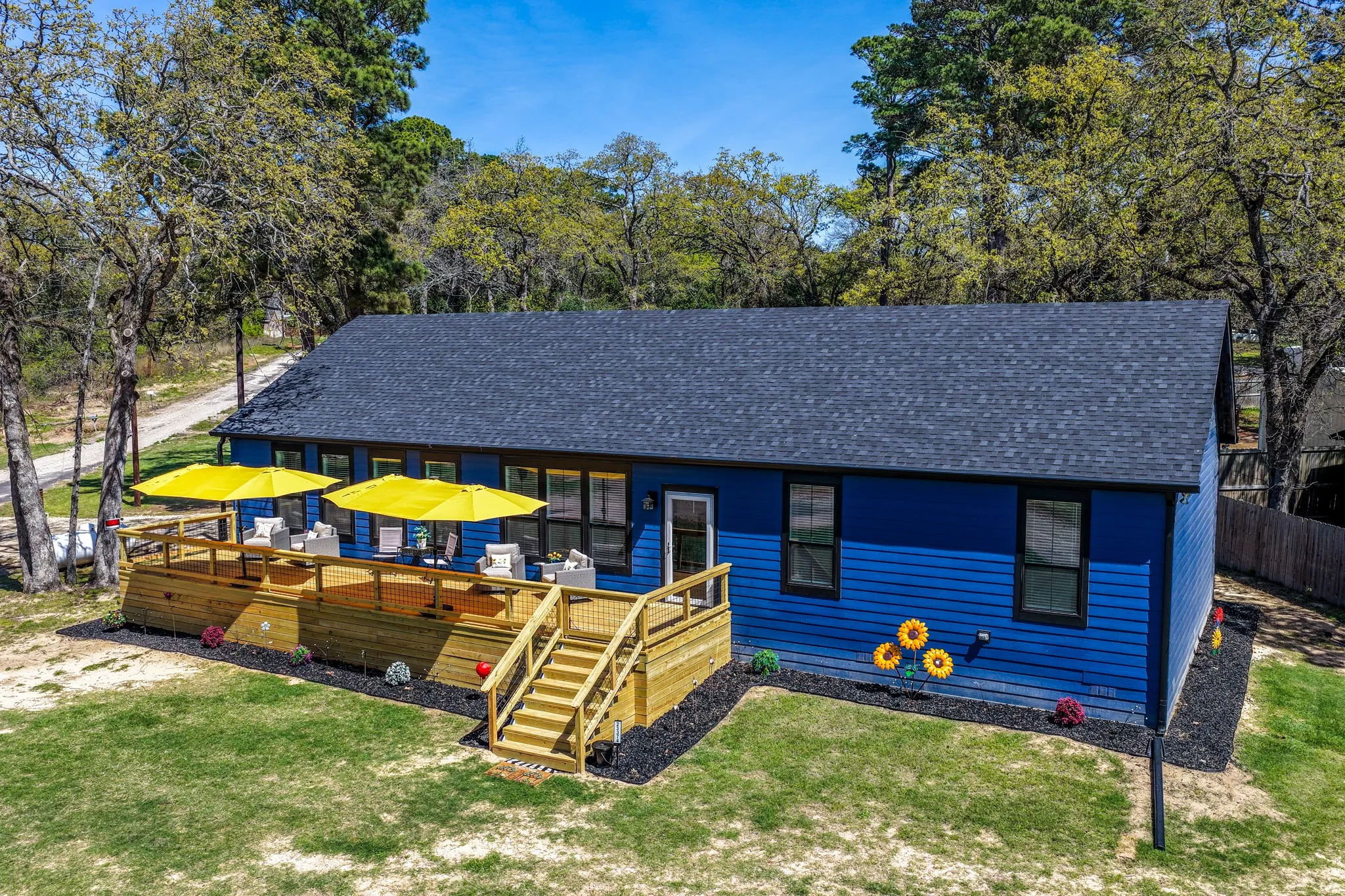 Single Family Residence For Sale in Smith County , 23374 Wateridge Loop, Flint, Texas 75762, 3 Bedroom, 3 Bathroom, 1 Garage spaces, 2,040 Sqft, built in 2025, Preowned, mls#21211015, Real Estate Agent in Flint, Homes For Sale in Smith county, Homes For Sale in Flint, Realtor in Flint Texas, Real Estate Brokerage Independent Realty Texas, Luminita Cordes Realtor