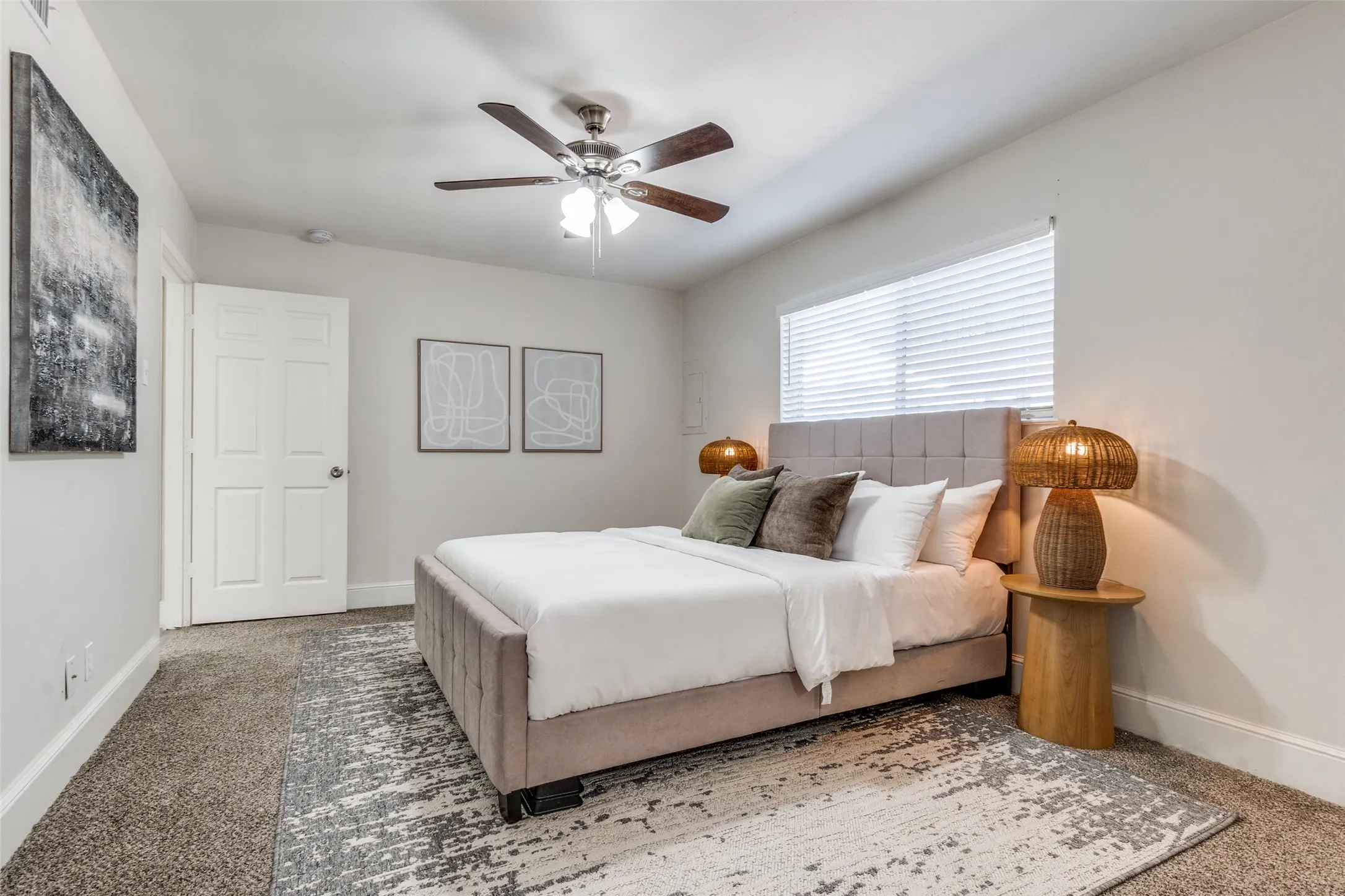 Condominium For Sale in Dallas County , 10211 Regal Oaks Drive 120, Dallas, Texas 75230, 2 Bedroom, 2 Bathroom, Garage spaces, 903 Sqft, built in 1963, mls#21215853, Real Estate Agent in Dallas, Homes For Sale in Dallas county, Homes For Sale in Dallas, Realtor in Dallas Texas, Real Estate Brokerage Independent Realty Texas, Luminita Cordes Realtor