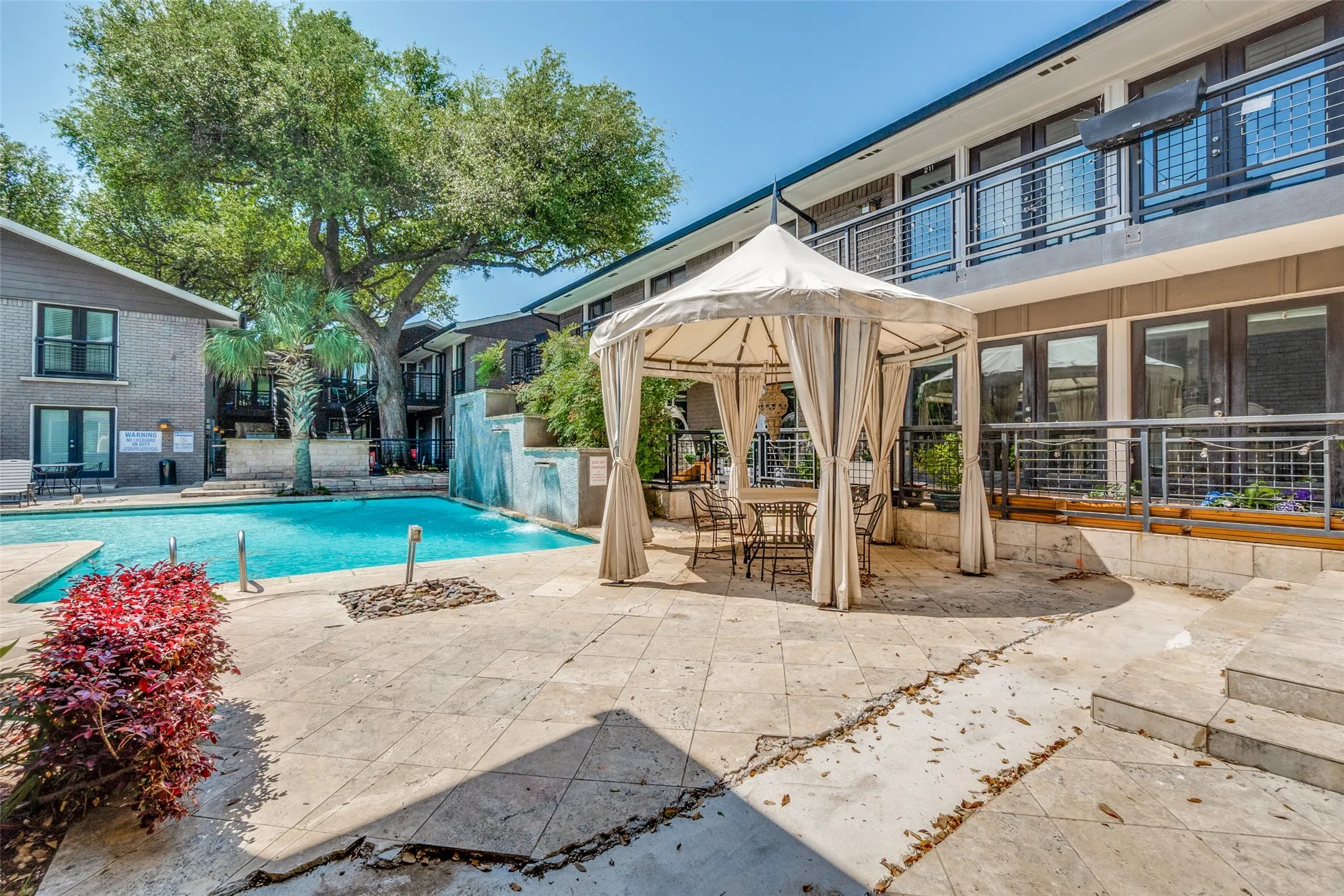 Condominium For Sale in Dallas County , 10211 Regal Oaks Drive 120, Dallas, Texas 75230, 2 Bedroom, 2 Bathroom, Garage spaces, 903 Sqft, built in 1963, mls#21215853, Real Estate Agent in Dallas, Homes For Sale in Dallas county, Homes For Sale in Dallas, Realtor in Dallas Texas, Real Estate Brokerage Independent Realty Texas, Luminita Cordes Realtor