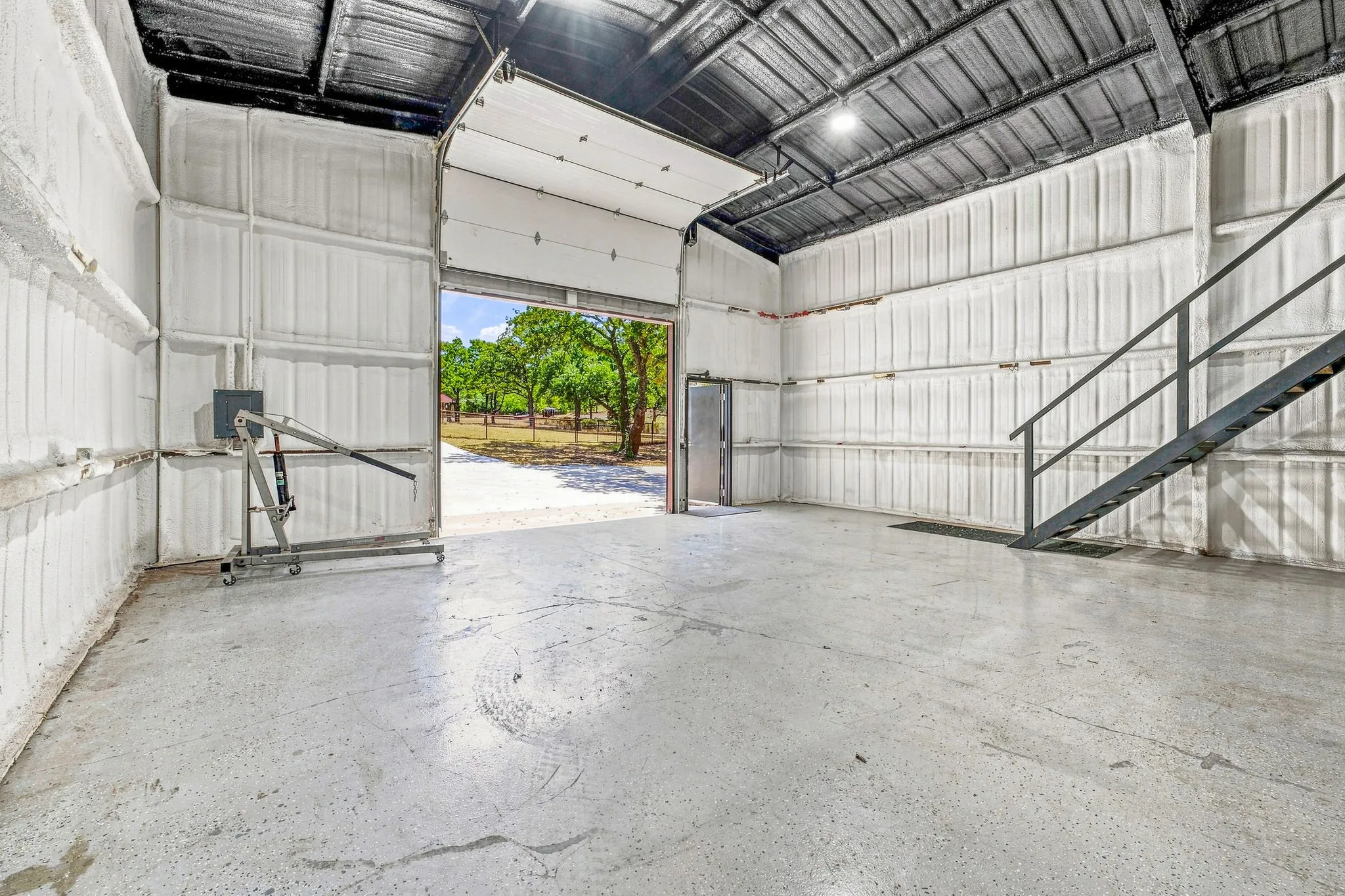 Single Family Residence For Sale in Wise County , 230 Private Road 2174, Decatur, Texas 76234, 4 Bedroom, 3 Bathroom, 2 Garage spaces, 2,952 Sqft, built in 1978, Preowned, mls#21216632, Real Estate Agent in Decatur, Homes For Sale in Wise county, Homes For Sale in Decatur, Realtor in Decatur Texas, Real Estate Brokerage Independent Realty Texas, Luminita Cordes Realtor