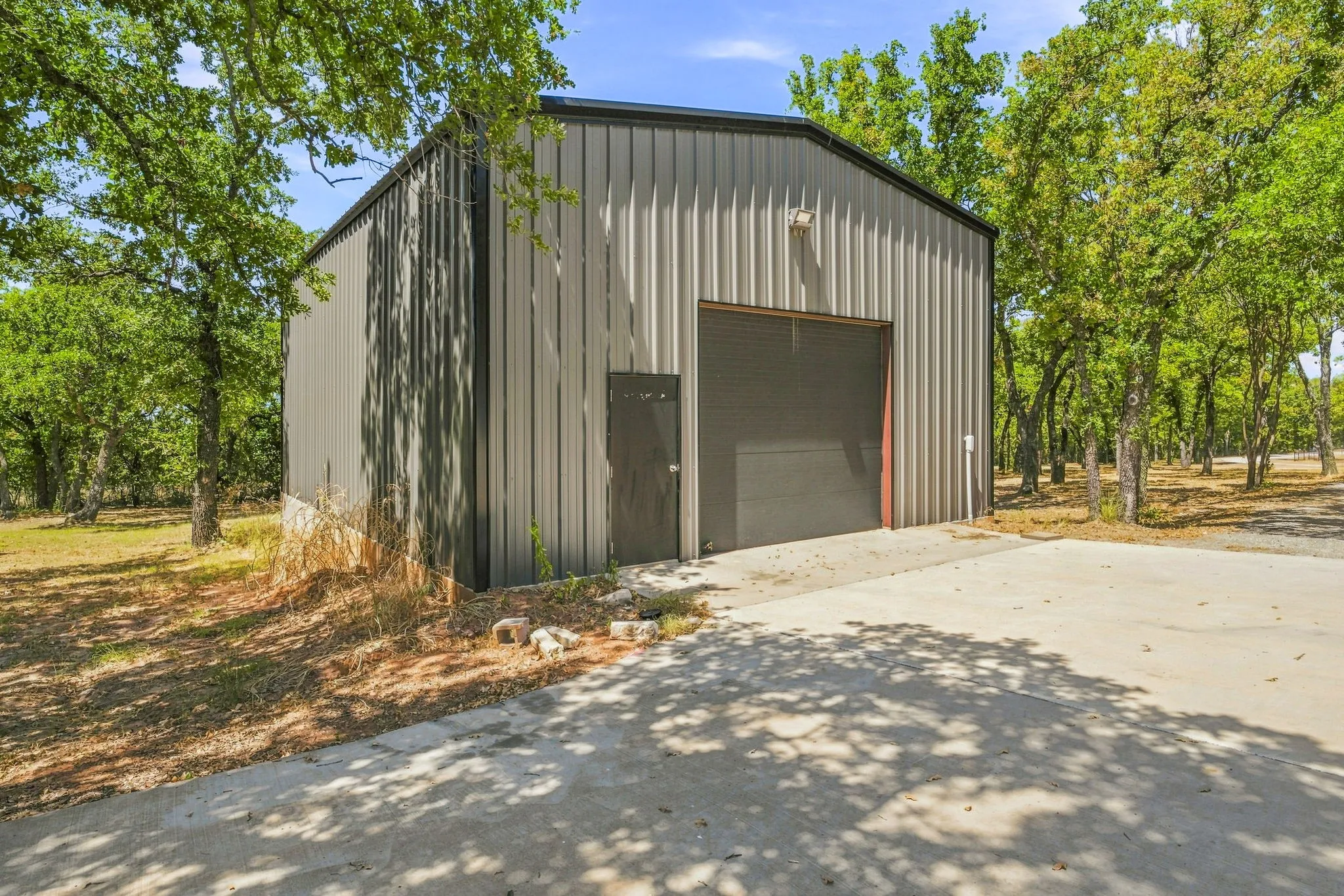 Single Family Residence For Sale in Wise County , 230 Private Road 2174, Decatur, Texas 76234, 4 Bedroom, 3 Bathroom, 2 Garage spaces, 2,952 Sqft, built in 1978, Preowned, mls#21216632, Real Estate Agent in Decatur, Homes For Sale in Wise county, Homes For Sale in Decatur, Realtor in Decatur Texas, Real Estate Brokerage Independent Realty Texas, Luminita Cordes Realtor