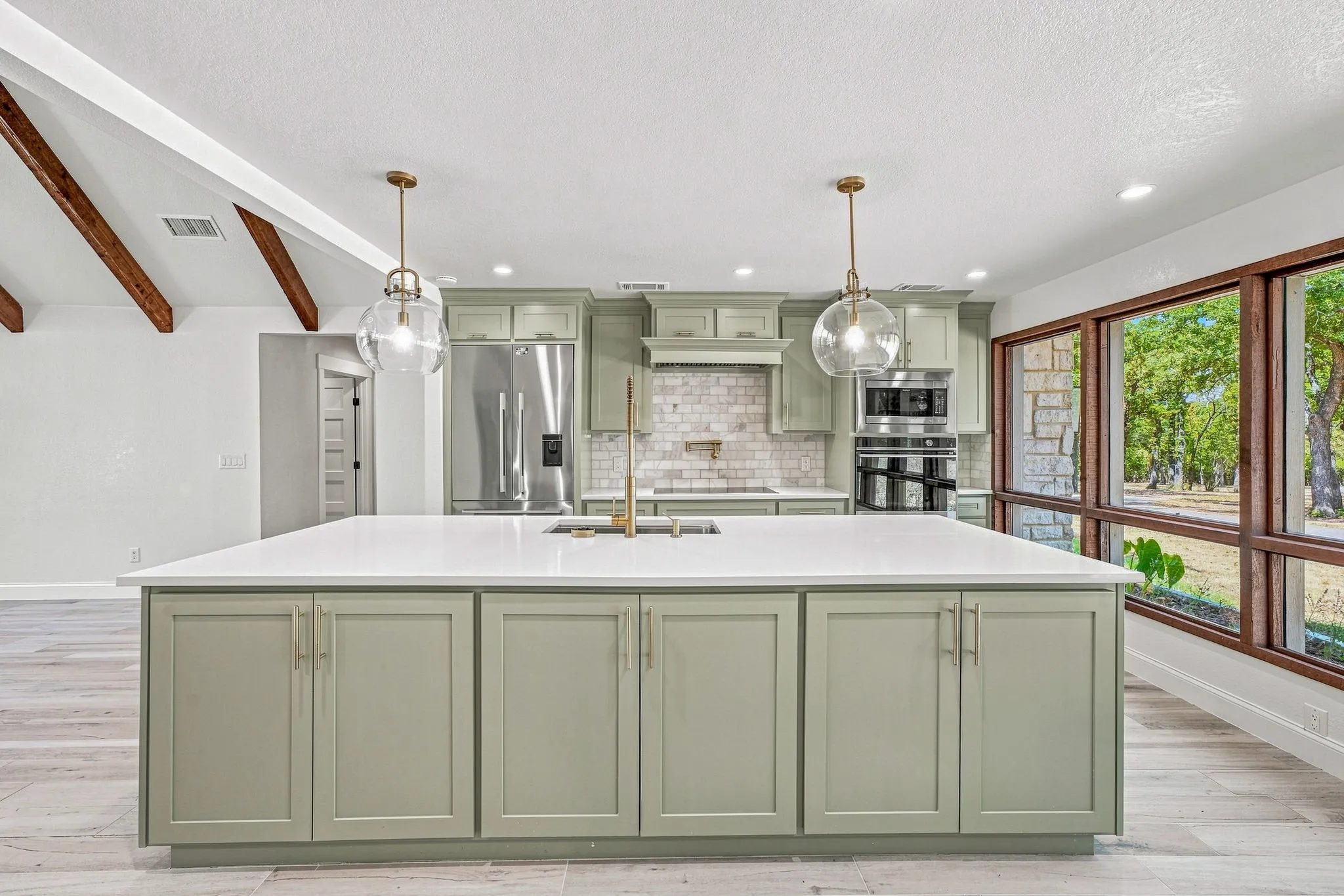 Single Family Residence For Sale in Wise County , 230 Private Road 2174, Decatur, Texas 76234, 4 Bedroom, 3 Bathroom, 2 Garage spaces, 2,952 Sqft, built in 1978, Preowned, mls#21216632, Real Estate Agent in Decatur, Homes For Sale in Wise county, Homes For Sale in Decatur, Realtor in Decatur Texas, Real Estate Brokerage Independent Realty Texas, Luminita Cordes Realtor