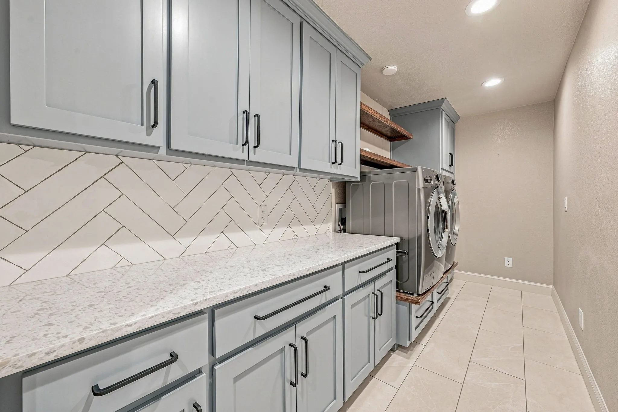 Single Family Residence For Sale in Wise County , 230 Private Road 2174, Decatur, Texas 76234, 4 Bedroom, 3 Bathroom, 2 Garage spaces, 2,952 Sqft, built in 1978, Preowned, mls#21216632, Real Estate Agent in Decatur, Homes For Sale in Wise county, Homes For Sale in Decatur, Realtor in Decatur Texas, Real Estate Brokerage Independent Realty Texas, Luminita Cordes Realtor