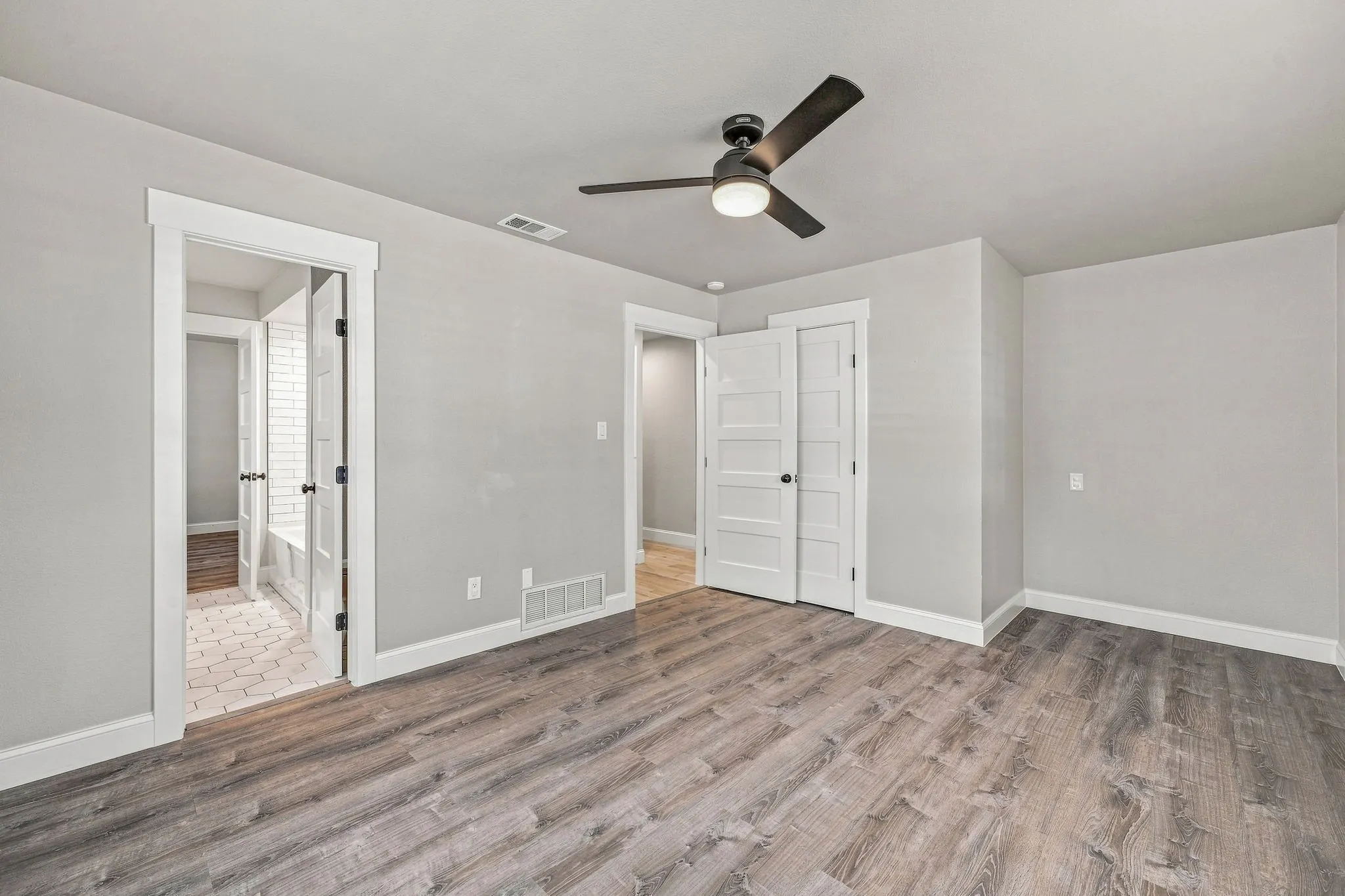 Single Family Residence For Sale in Wise County , 230 Private Road 2174, Decatur, Texas 76234, 4 Bedroom, 3 Bathroom, 2 Garage spaces, 2,952 Sqft, built in 1978, Preowned, mls#21216632, Real Estate Agent in Decatur, Homes For Sale in Wise county, Homes For Sale in Decatur, Realtor in Decatur Texas, Real Estate Brokerage Independent Realty Texas, Luminita Cordes Realtor