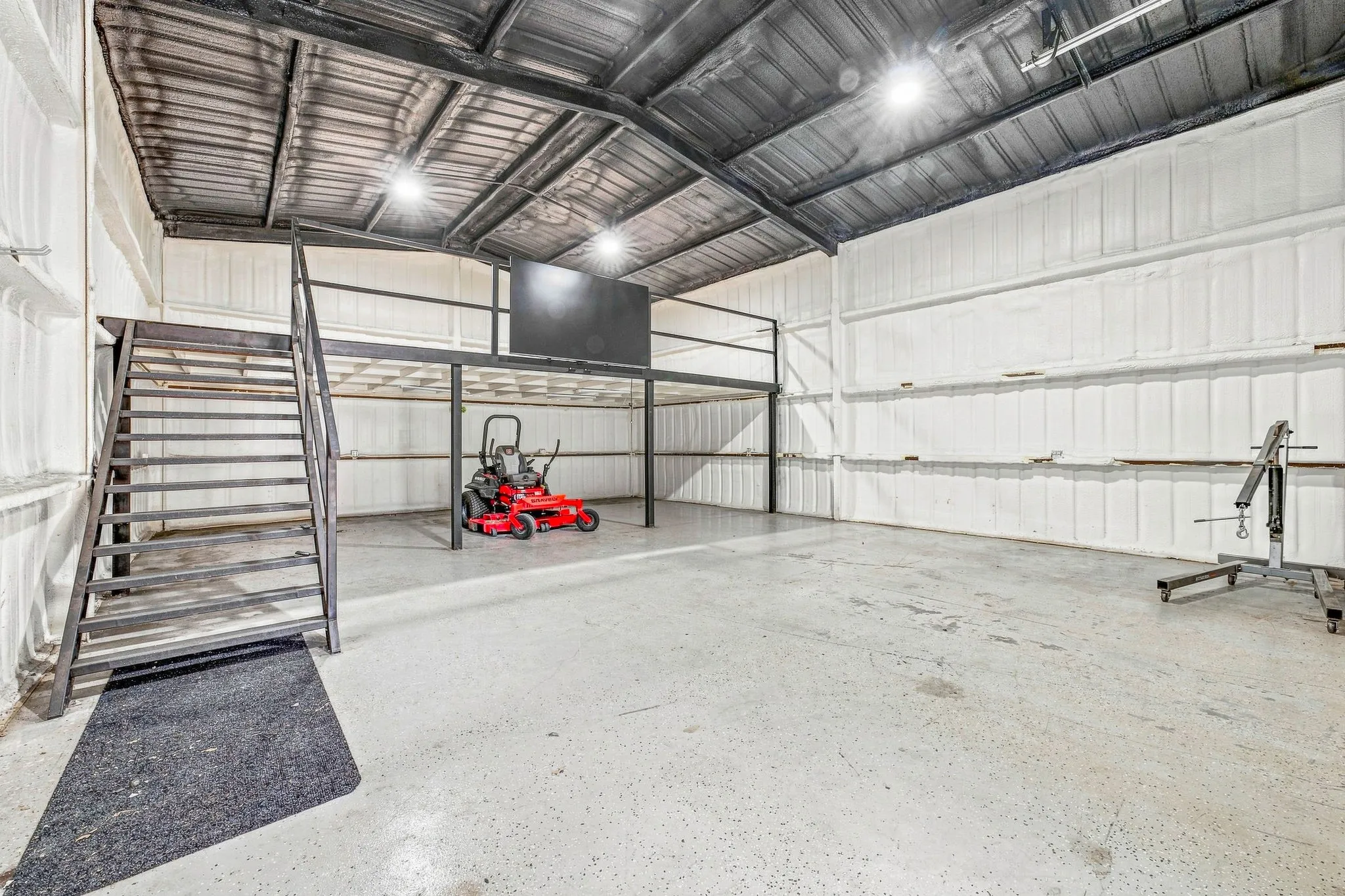 Single Family Residence For Sale in Wise County , 230 Private Road 2174, Decatur, Texas 76234, 4 Bedroom, 3 Bathroom, 2 Garage spaces, 2,952 Sqft, built in 1978, Preowned, mls#21216632, Real Estate Agent in Decatur, Homes For Sale in Wise county, Homes For Sale in Decatur, Realtor in Decatur Texas, Real Estate Brokerage Independent Realty Texas, Luminita Cordes Realtor